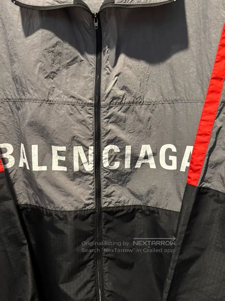 Balenciaga Balenciaga Logo printed zip-up high-neck long-sleeve jacke Size US S / EU 44-46 / 1 - 4 Thumbnail