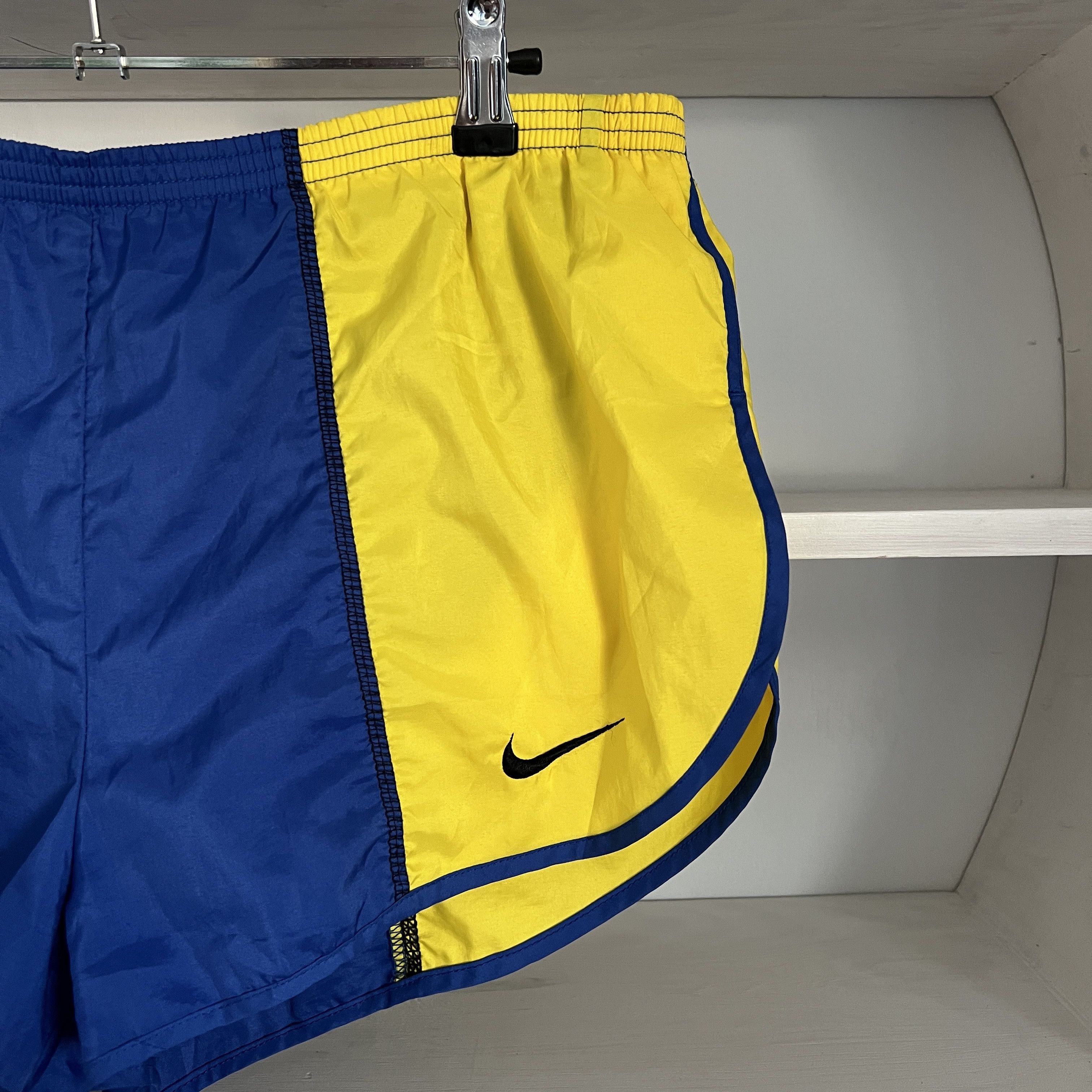 Nike Vintage Rare Nike 90’s Shorts Run Running Taiwan Deadstock M Size US 32 / EU 48 - 3 Thumbnail