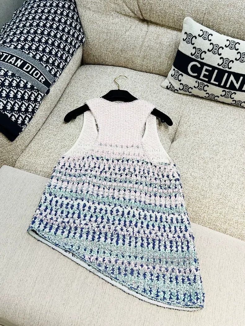 Chanel Chanel 18 Waterfall Series Pink and Blue Irregular Oblique Size XS / US 0-2 / IT 36-38 - 3 Thumbnail