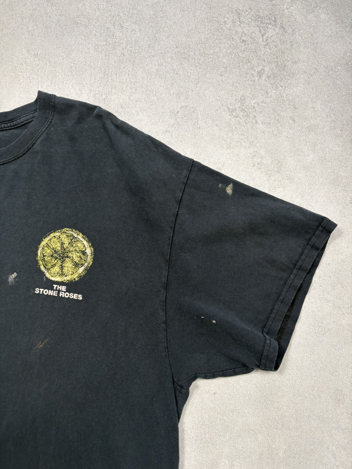 Band Tees Vintage 2000s Y2K Distressed The Stone Roses Band T Shirt L Size US L / EU 52-54 / 3 - 9 Thumbnail