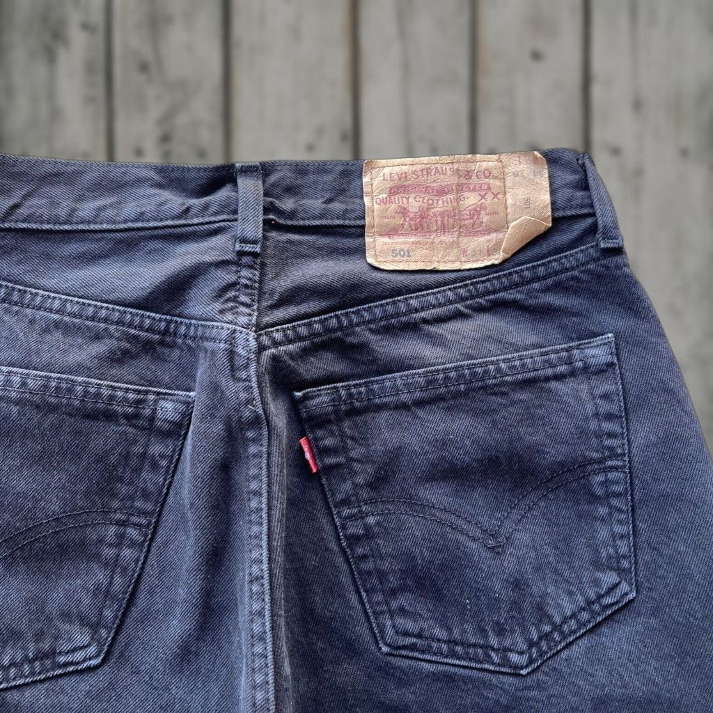 Levi's VINTAGE Levi's 501 Jeans Men 30x30 Black Straight Denim Pants 80s 90s Western Shirt Size US 30 / EU 46 - 1 Thumbnail