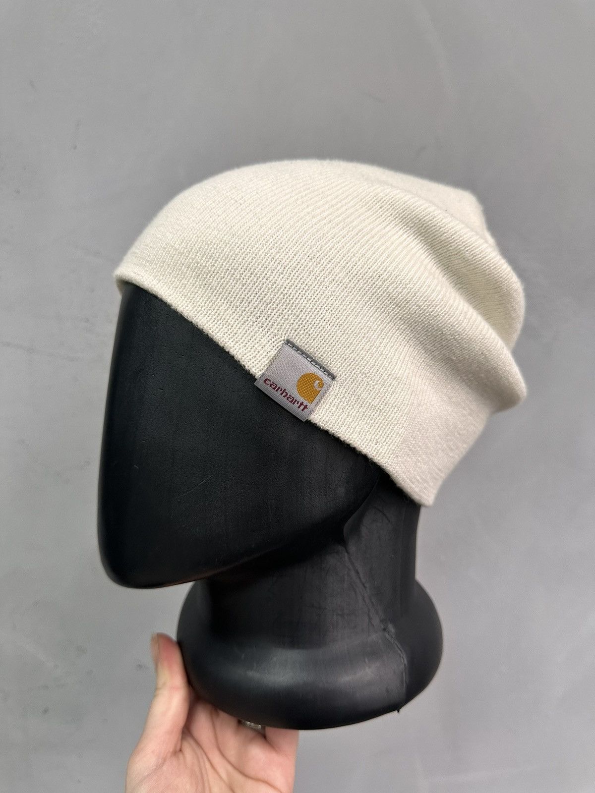 Carhartt Wow 😻 White Beanie Carhartt Y2K Streetwear Outdoor Arcteryx Size ONE SIZE - 1 Thumbnail