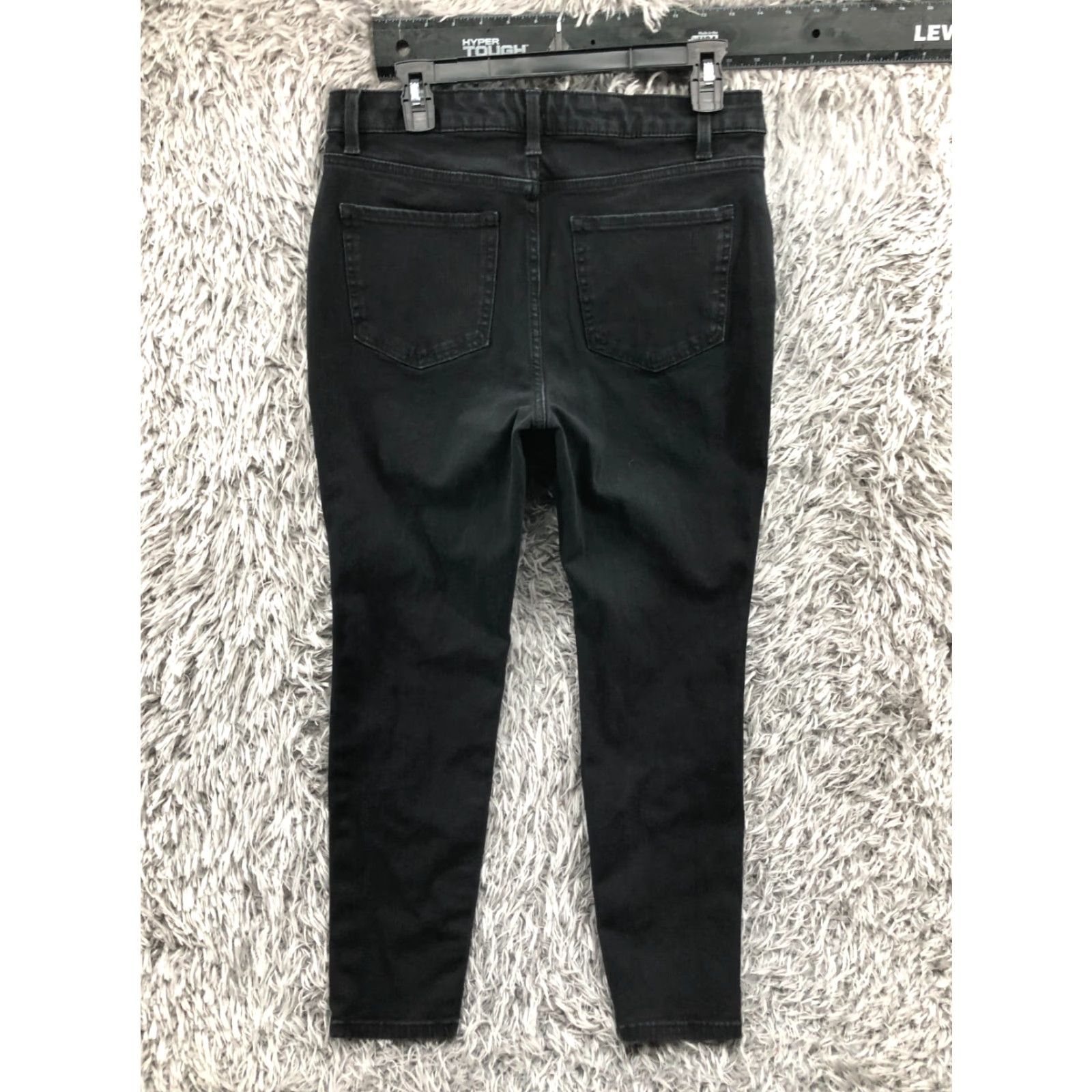 Vintage Time And Tru Jeans Time And TRU Skinny Jeans Black Dark Wash Size 12 Womens Regular Rise 8.5-10.5 Inseam 28 in Cotton Denim 5-Pocket Zipper Button Size 34" / US 12 / IT 48 - 5 Thumbnail