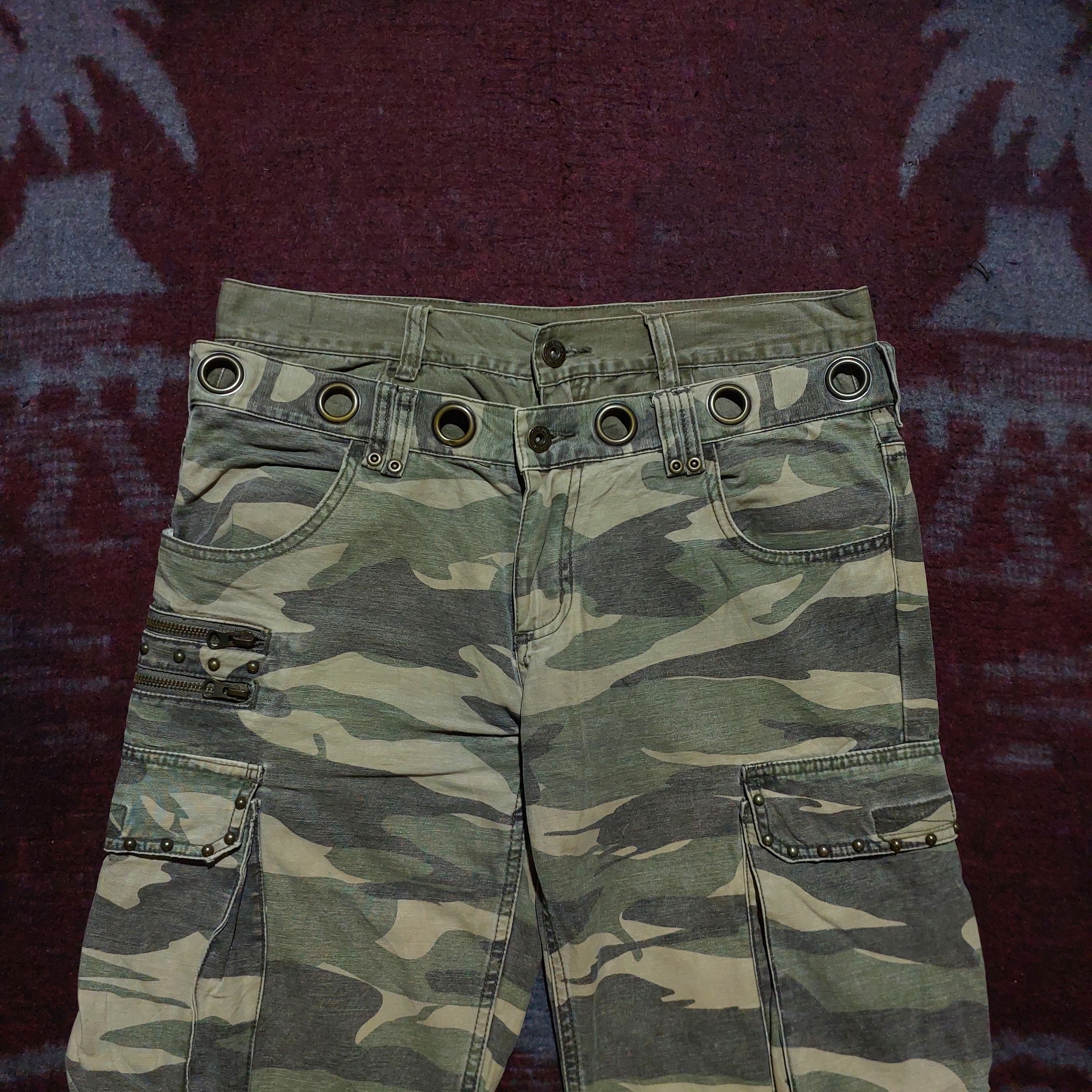 In The Attic 🔥rare In the attic camo double waist flare cargo pants Size US 32 / EU 48 - 2 Thumbnail