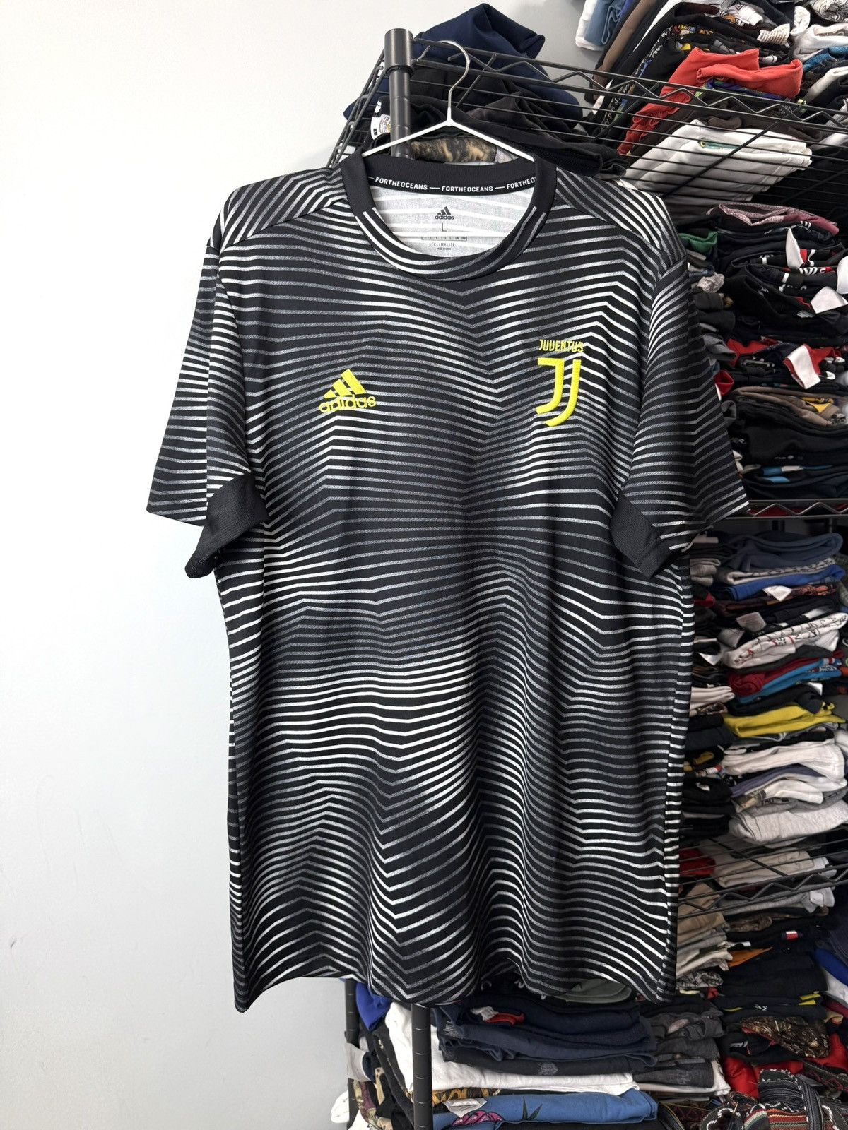 Adidas 18-19 Adidas Parley Juventus Soccer Jersey T Shirt Football Size US L / EU 52-54 / 3 - 1 Thumbnail