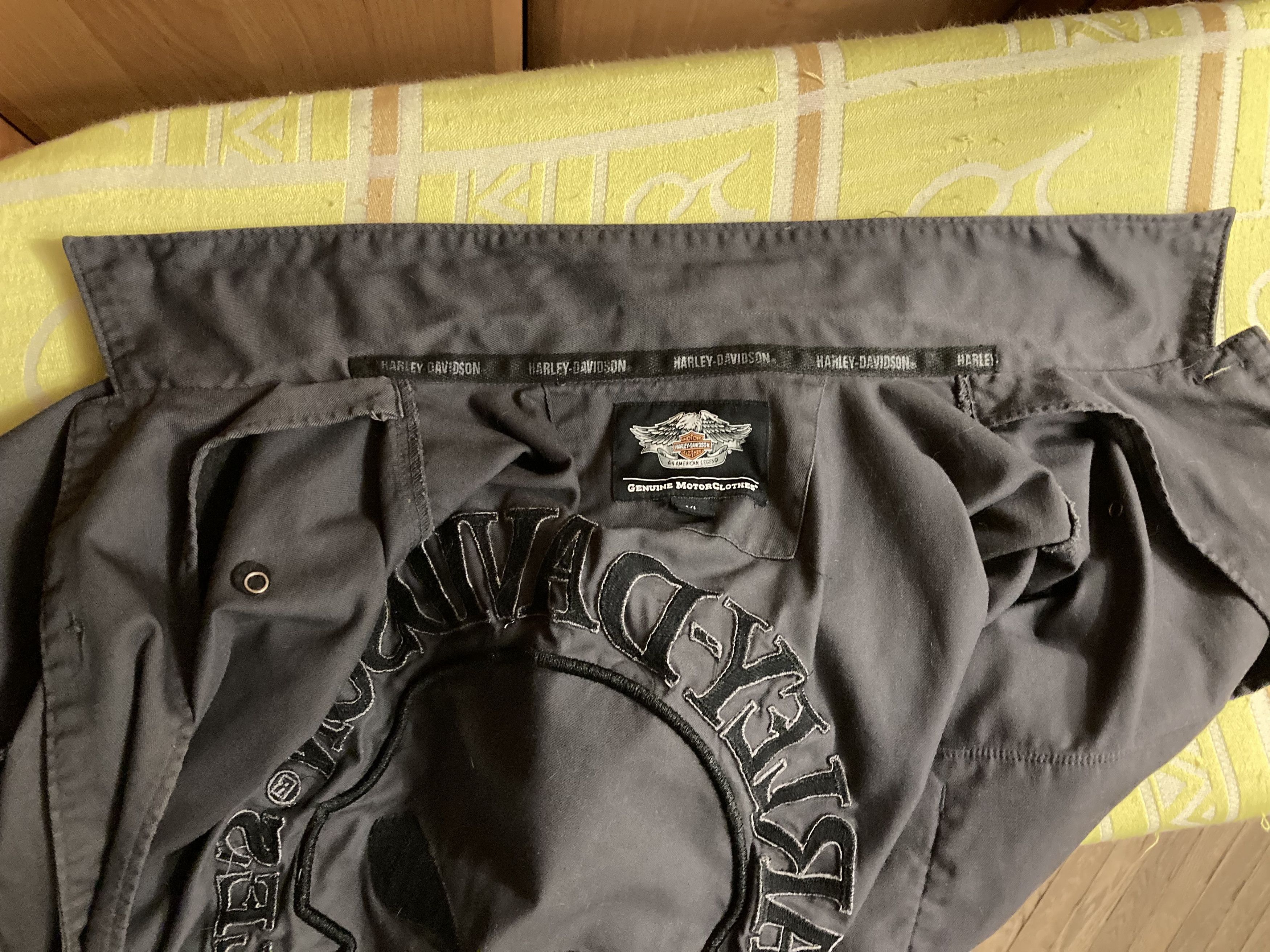 Harley Davidson Harley Davidson Skull 2012 Shirt embroidered Big logo Size US XL / EU 56 / 4 - 4 Thumbnail