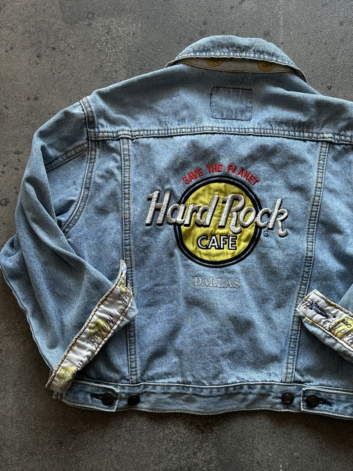 Hard Rock Cafe 90s Hard Rock Cafe denim jacket Size M / US 6-8 / IT 42-44 - 10 Thumbnail