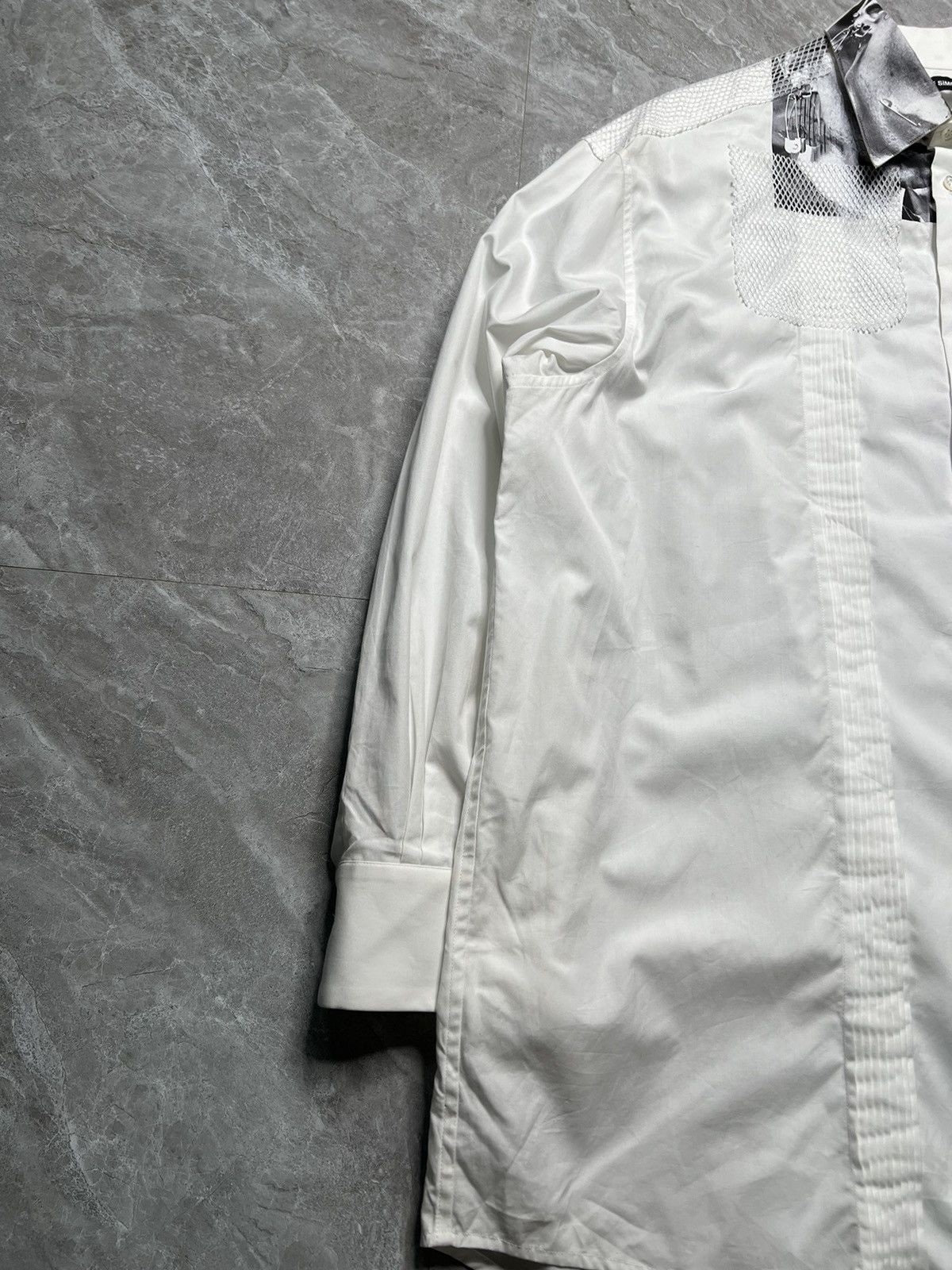 Raf Simons Raf Simons S/S 19 L/S With Pleats & Mesh Pierced Man Shirt Size US S / EU 44-46 / 1 - 3 Thumbnail