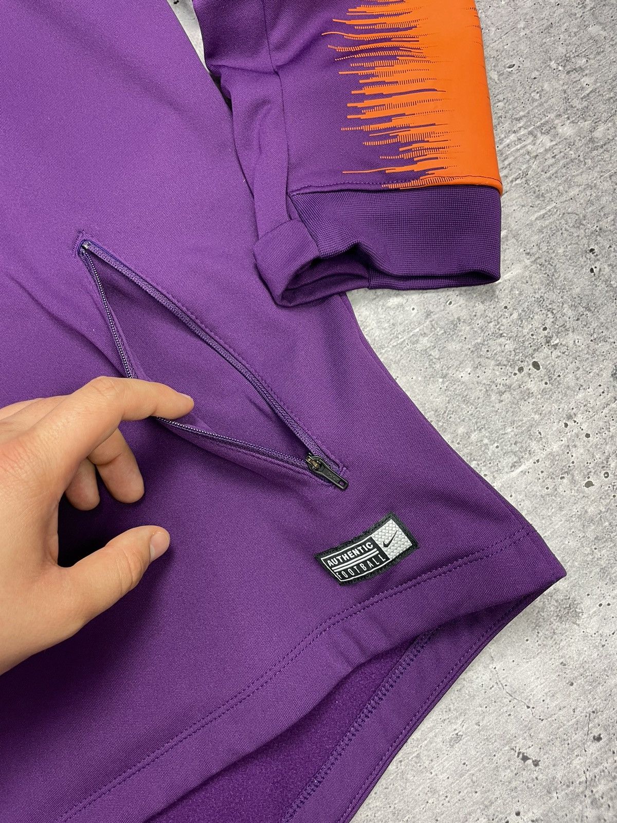 Nike × Vintage Vintage Nike Y2K Manchester City Reflective Logo Zip Olympic Size US XXL / EU 58 / 5 - 10 Thumbnail
