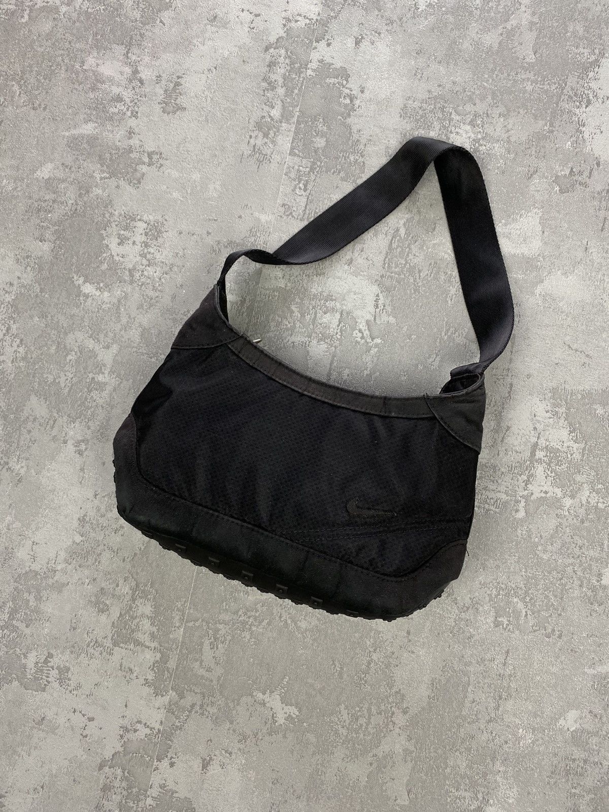 Nike × Vintage Nike vintage small shoulder bag suede Size ONE SIZE - 2 Thumbnail