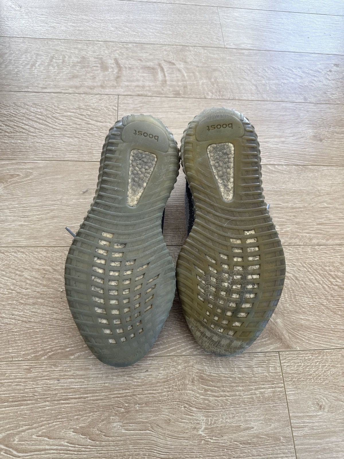 Adidas × Yeezy Yeezy Boost 250 V2 Beluga Size US 10.5 / EU 43-44 - 5 Thumbnail