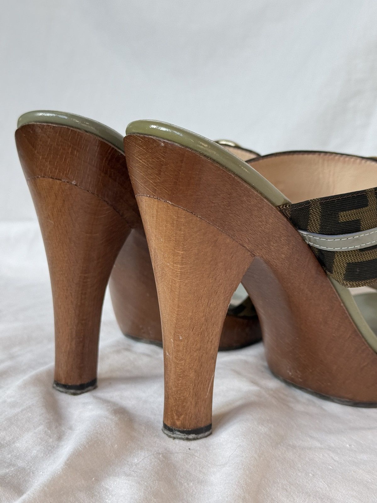 Fendi Fendi Tobacco Canvas Leather Trim Logo Wooden Mules Clogs Size US 7 / IT 37 - 11 Thumbnail