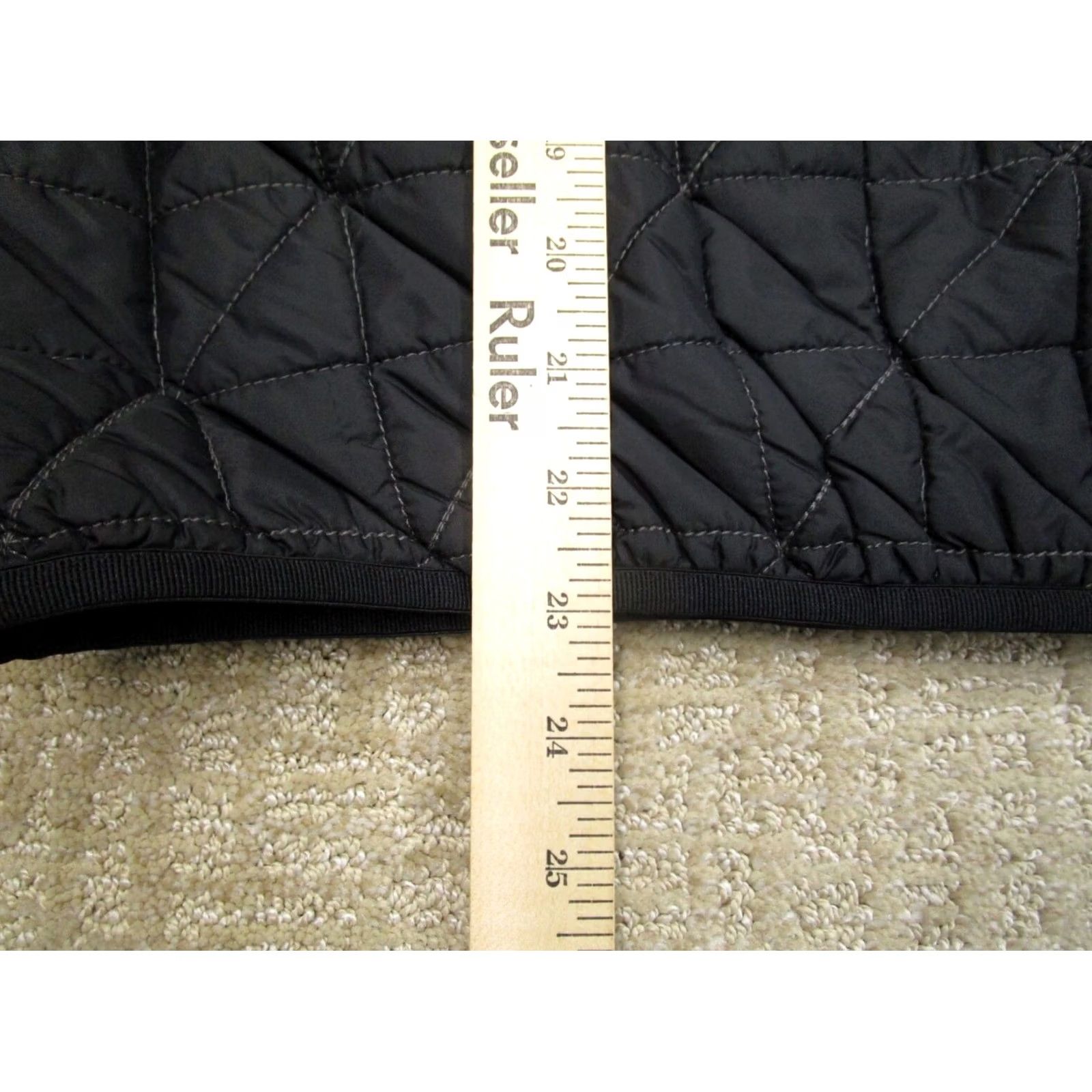 Ugg UGG Australia Jacket Women M Black Geometric Quilted Full Zip Pockets Insulated Winter Style: Classic Outdoor Preppy Size M / US 6-8 / IT 42-44 - 6 Thumbnail