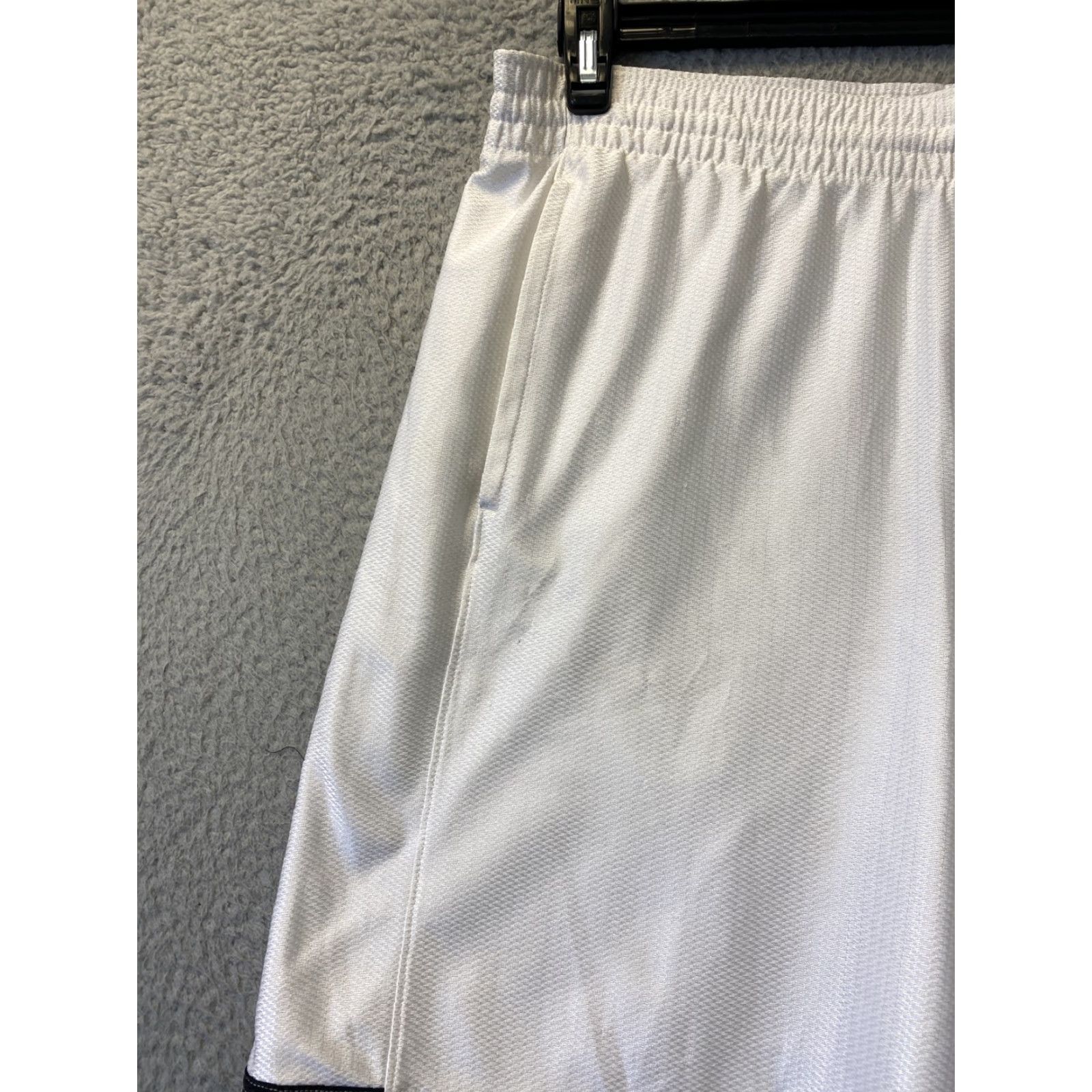 Nike Nike Shorts Basketball Mens M White Dri-Fit Swoosh 40-81 Athletic Gym Running Modern, Drawstring, Regular Fit Size US 31 - 3 Thumbnail