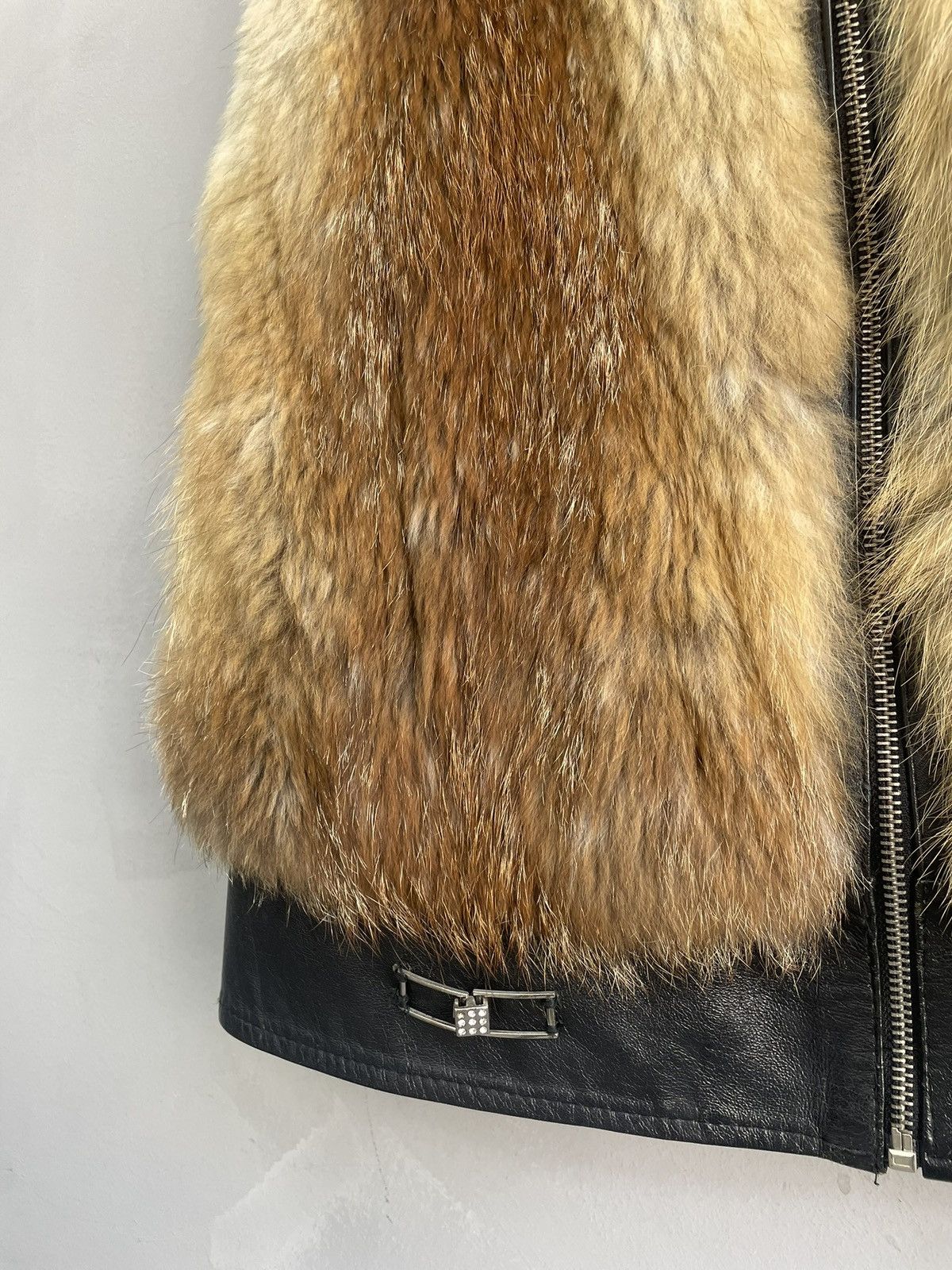 Hysteric Glamour Rare hystericglamour style fur fuzzy vest jacket y2k Size US S / EU 44-46 / 1 - 4 Thumbnail