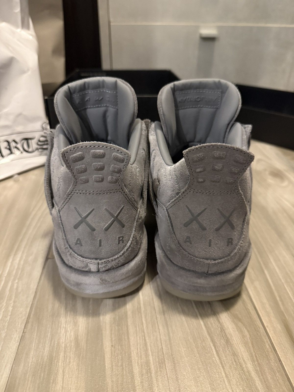 Jordan Brand × Kaws KAWS Jordan 4 Retro Cool Grey Size US 10 / EU 43 - 3 Thumbnail