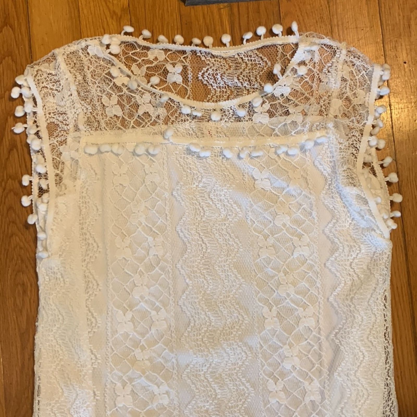 Vintage Favolook white minidress tunic with white lace overlay Size S / US 4 / IT 40 - 1 Thumbnail