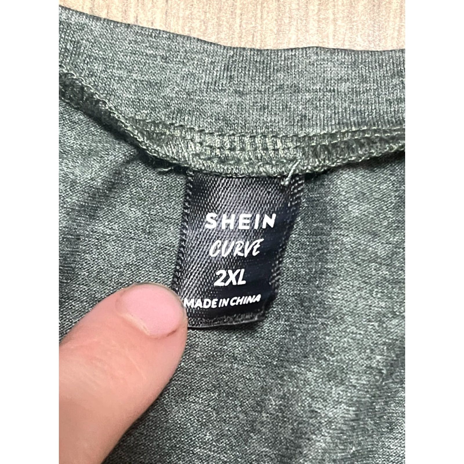 Shein Shein Curve Shirt Women's Plus Size 2XL Green V-neck Pocket Tee Size XXL / US 16-18 / IT 52-54 - 5 Thumbnail