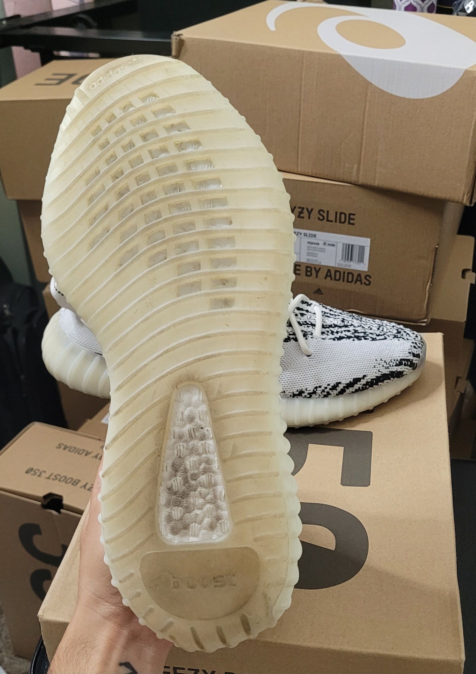 Yeezy Yeezy 350 Boost V2 Zebra Size US 10 / EU 43 - 5 Thumbnail