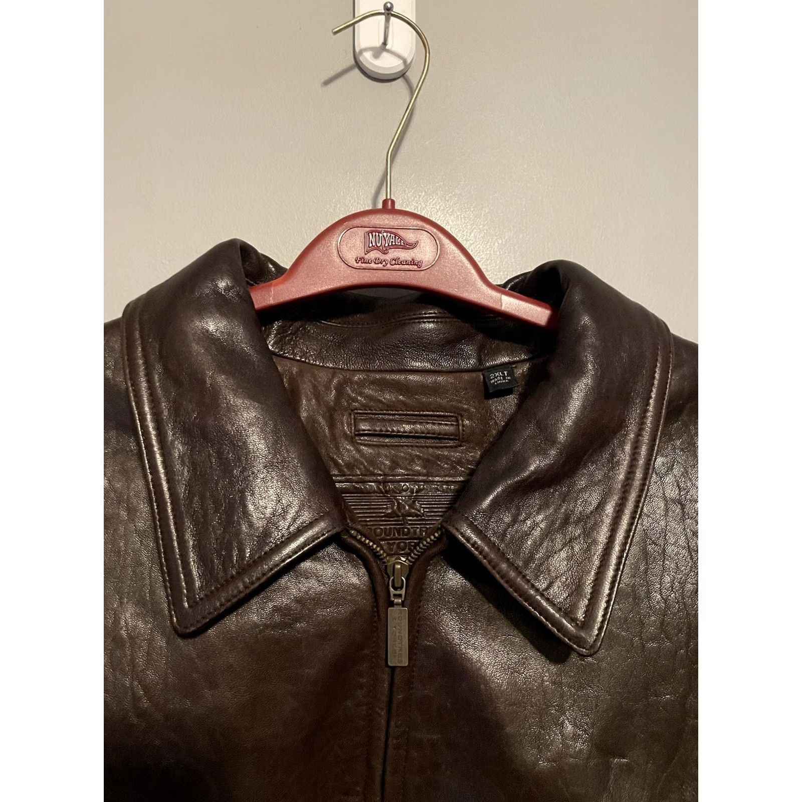 Roundtree & Yorke VINTAGE Roundtree & Yorke Bomber Jacket Mens 2XL Tall Brown Leather Flight Aviator Jacket Size US XXL / EU 58 / 5 - 2 Thumbnail