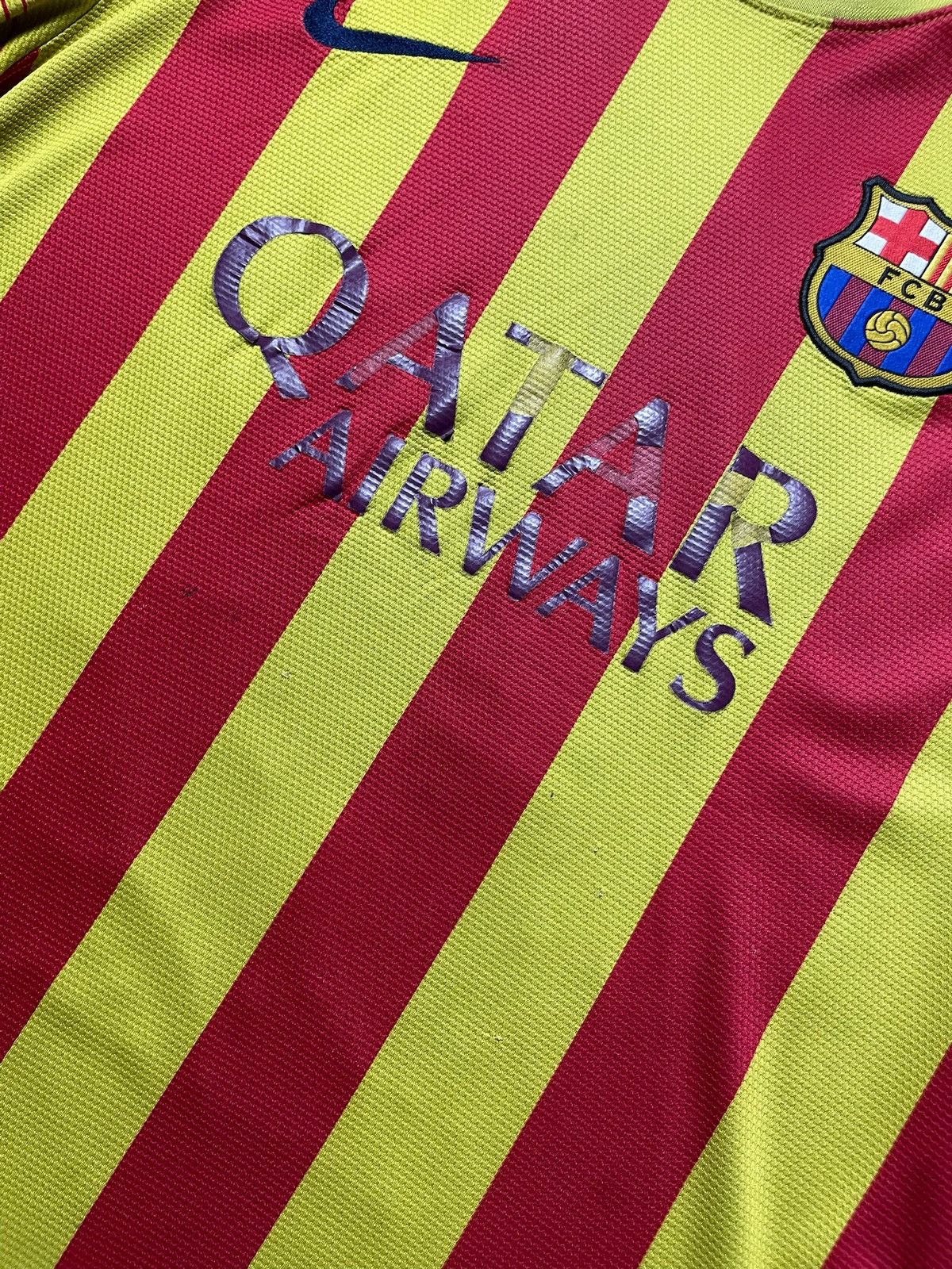 Vintage Vintage Nike Barcelona soccer jersey 11 Neymar rare size M Size US M / EU 48-50 / 2 - 3 Thumbnail