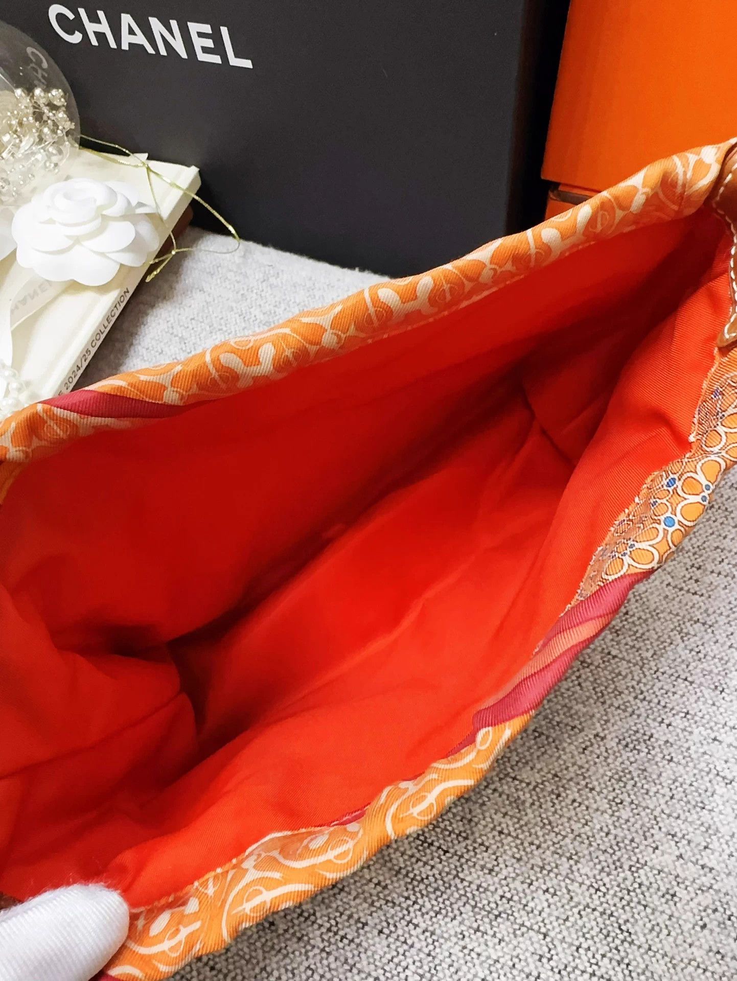 Hermes Hermes Fourbi20 Orange & Brown Silk Liner MINT Size ONE SIZE - 4 Thumbnail