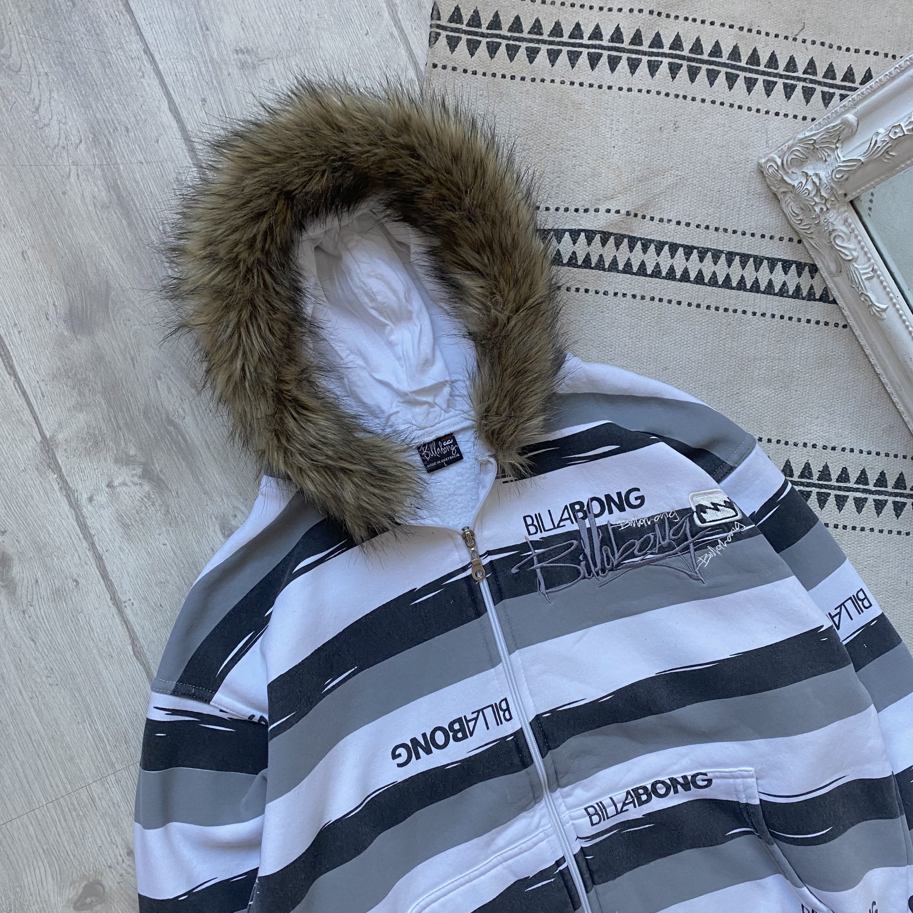 If Six Was Nine Y2K 2000s If Six Was Nine Style Faux Fur Hoodie Billabong Size US M / EU 48-50 / 2 - 3 Thumbnail