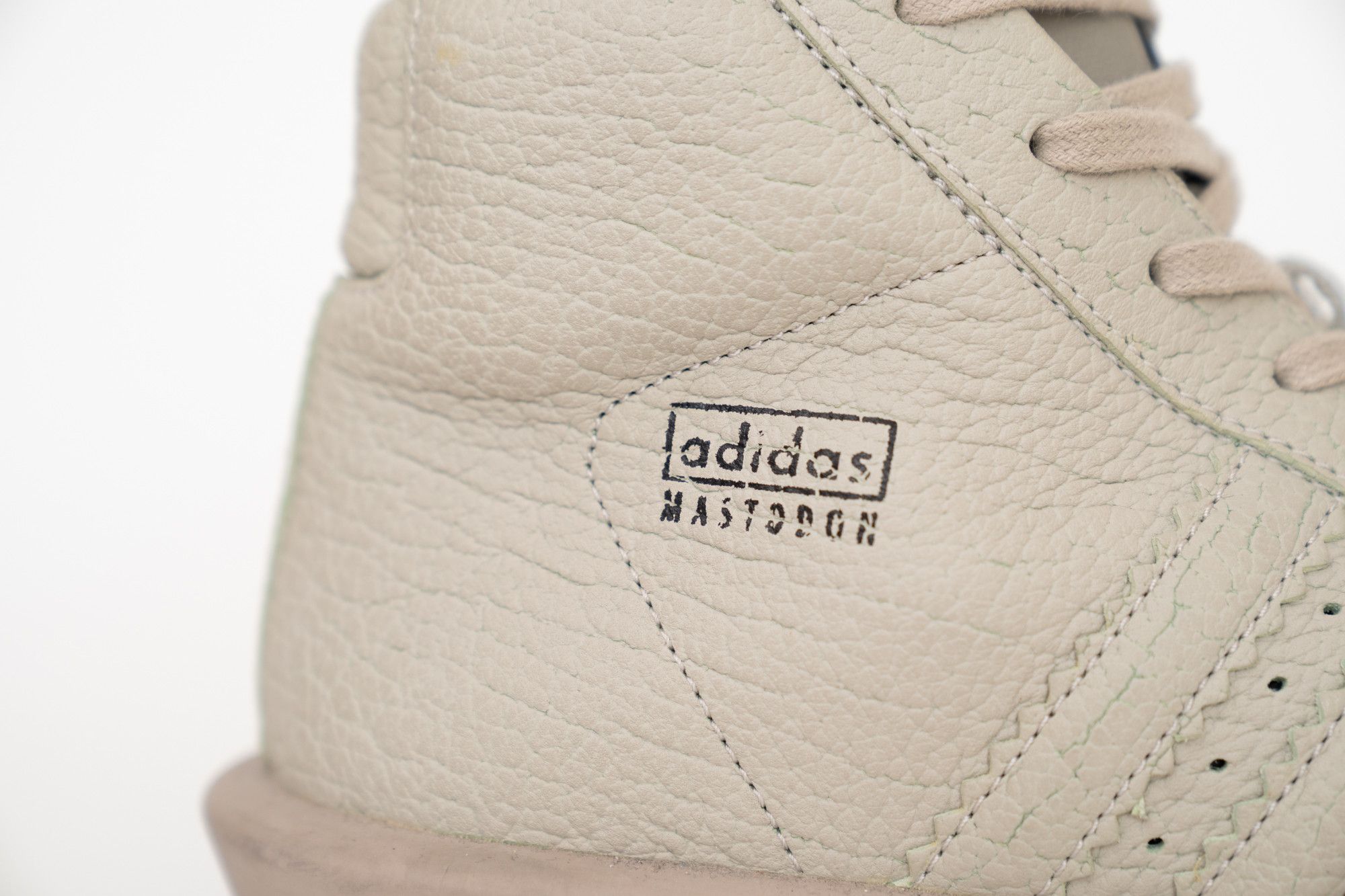 Adidas × Rick Owens Rick Owens x adidas Mastodon Pro Model Pearl US8.5 26.5 Rare Size US 8.5 / EU 41-42 - 7 Thumbnail