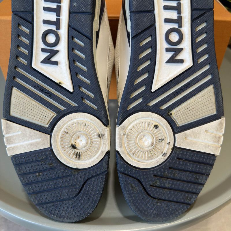 Louis Vuitton Louis Vuitton Low-top Stylish Trainers for Men and Women -2 Size US 8.5 / EU 41-42 - 3 Thumbnail