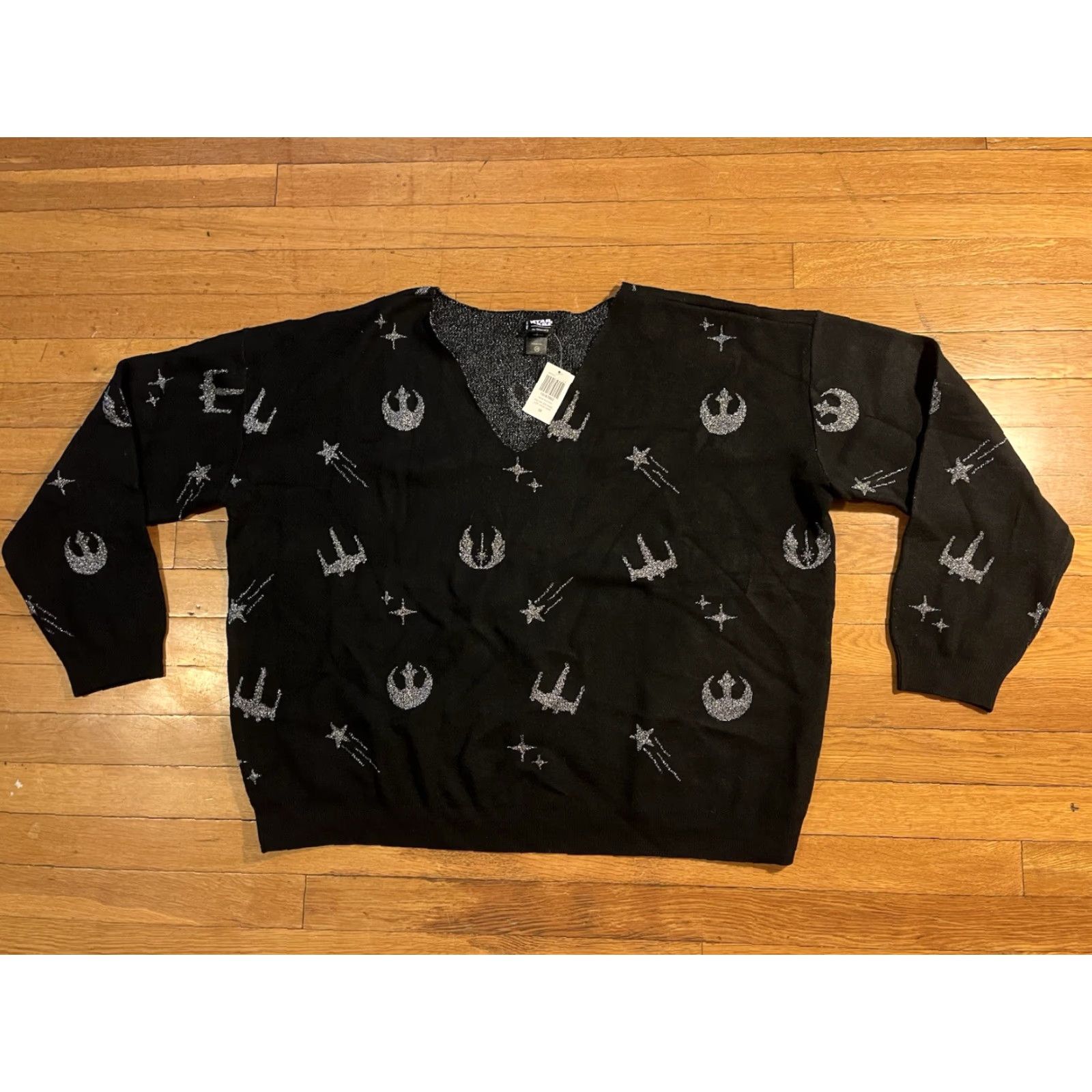Vintage Her Universe Star Wars X-Wing Icons V-Neck Sweater Women’s 3X Black Silver Geometric Graphic Print Pullover Knit shirt style? Size XXL / US 16-18 / IT 52-54 - 2 Thumbnail