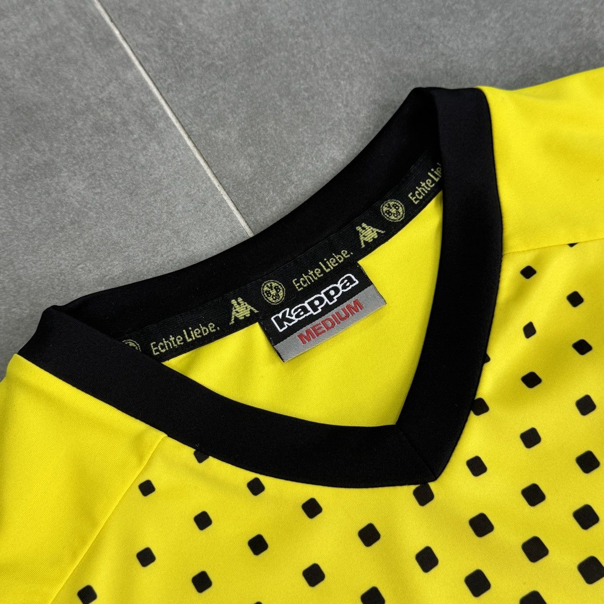Kappa Kappa Borussia Dortmund 2011/2012 Home Soccer Jersey Size US M / EU 48-50 / 2 - 7 Thumbnail