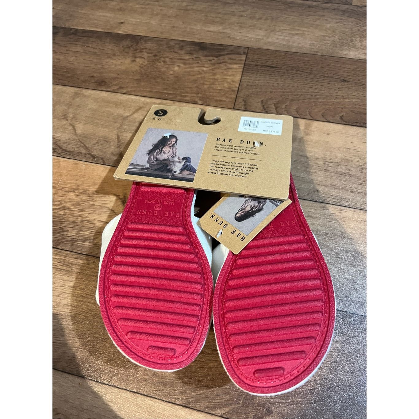 Other Rae Dunn USA Woman’s Slippers Size Small 5-6 NEW MSRP $38 Size US 5 / IT 35 - 7 Thumbnail