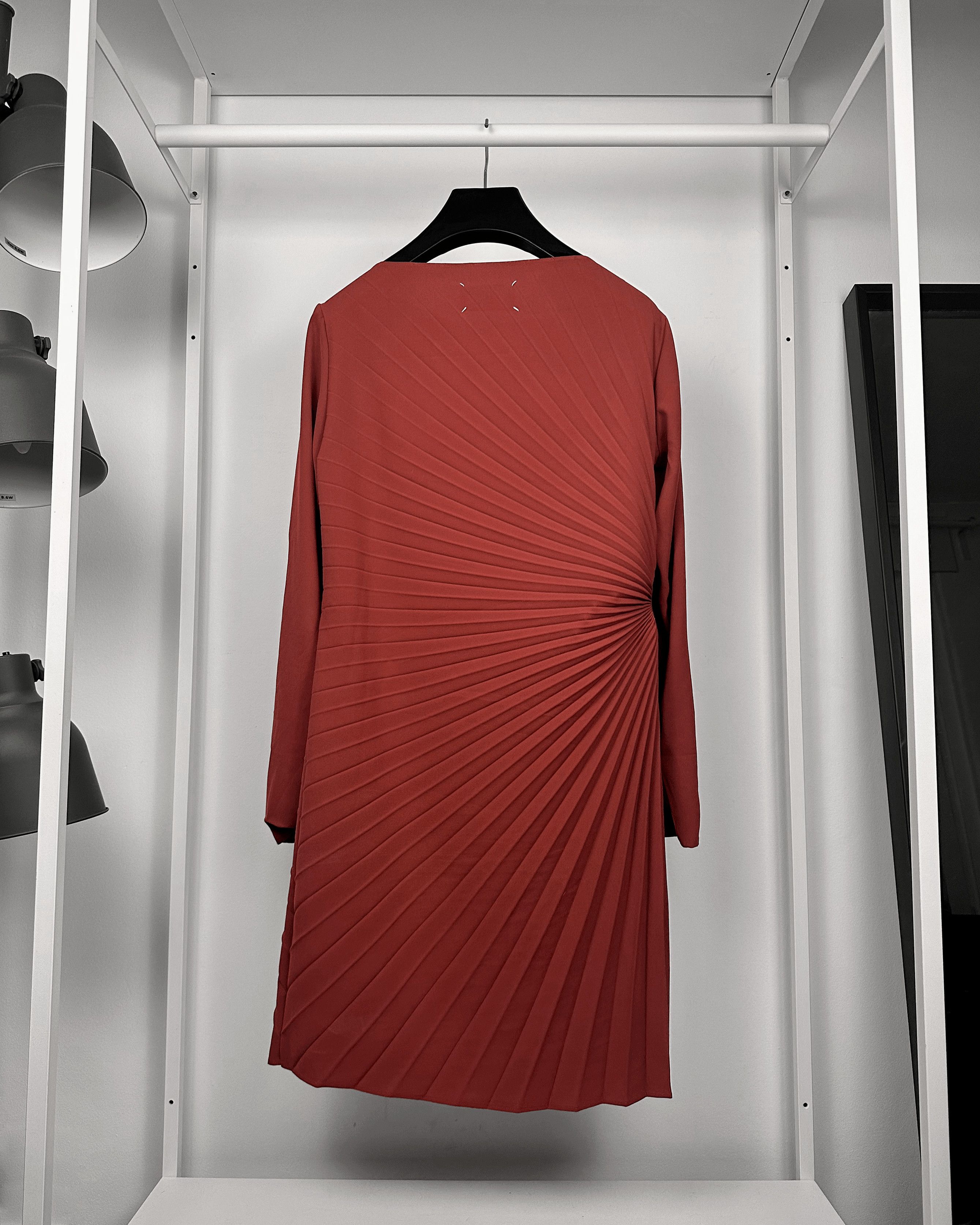 Maison Margiela Maison Martin Margiela Plisse Dress Size M / US 6-8 / IT 42-44 - 2 Thumbnail