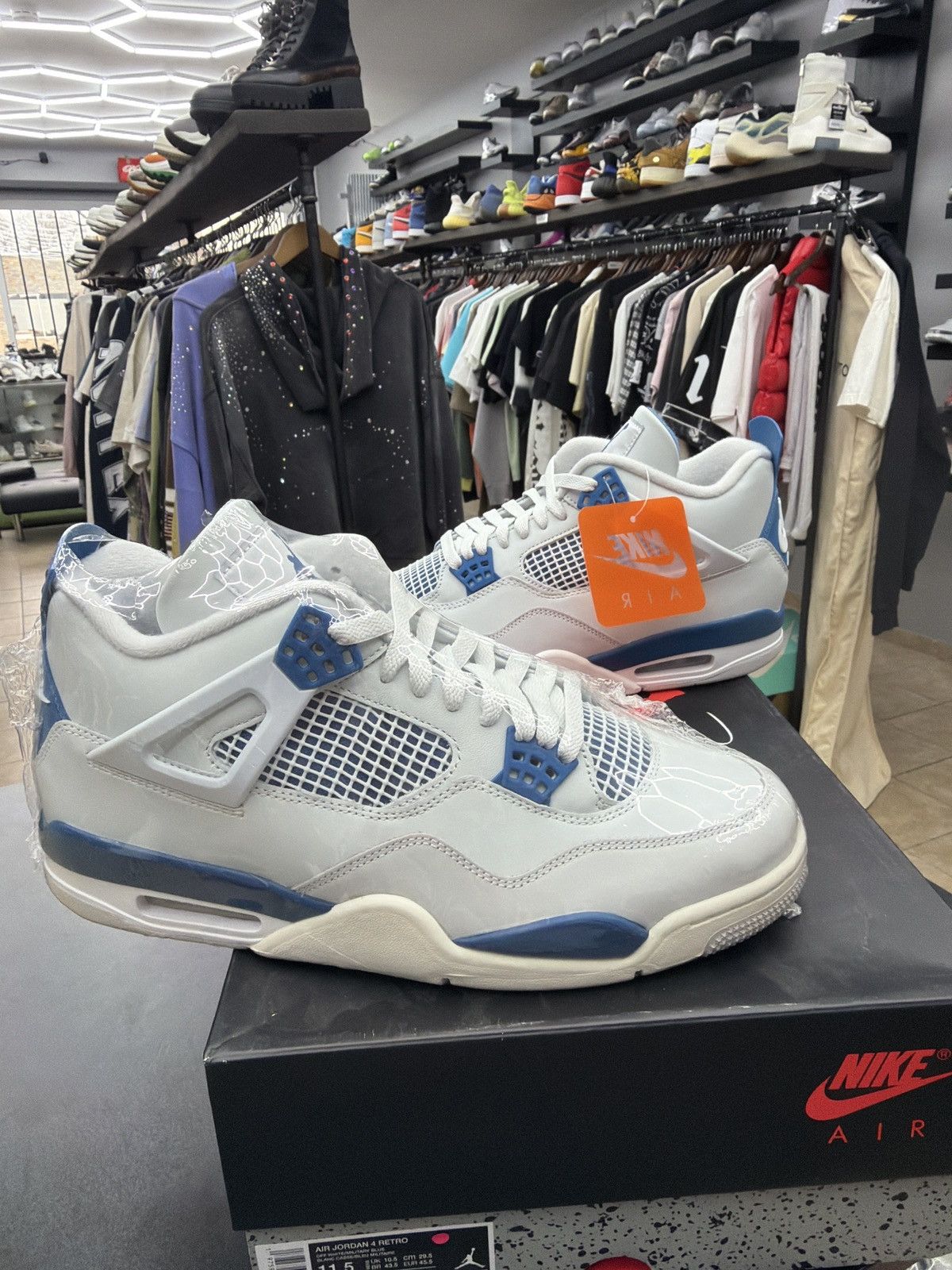 Jordan Brand Jordan 4 Military blue Size-11.5 Brand New Quick Shipping Size US 11.5 / EU 44-45 - 1 Thumbnail