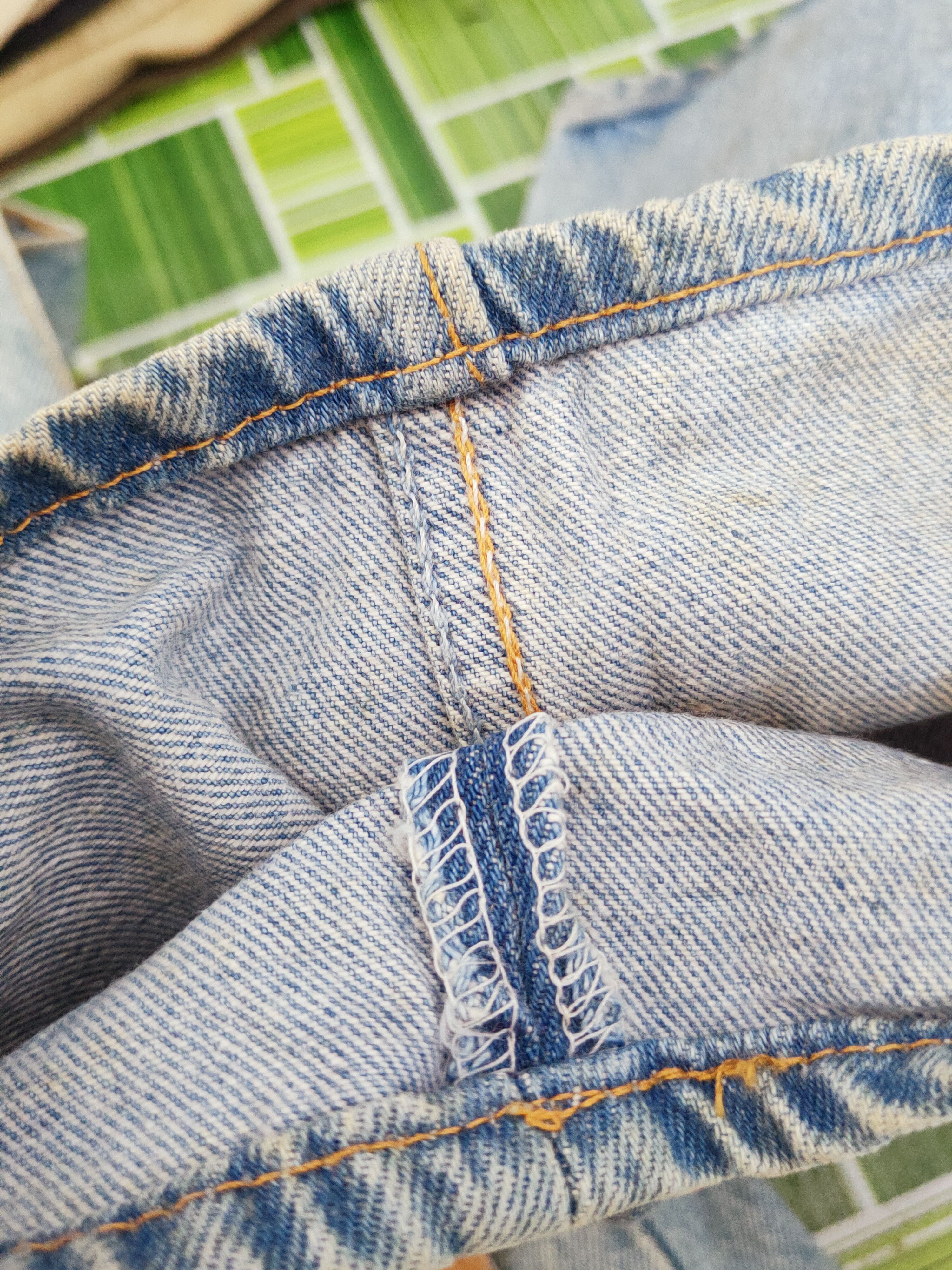 Levi's Levi's Blue Faded vintage Distressed Ripped Jeans #W703 Size US 35 - 13 Thumbnail