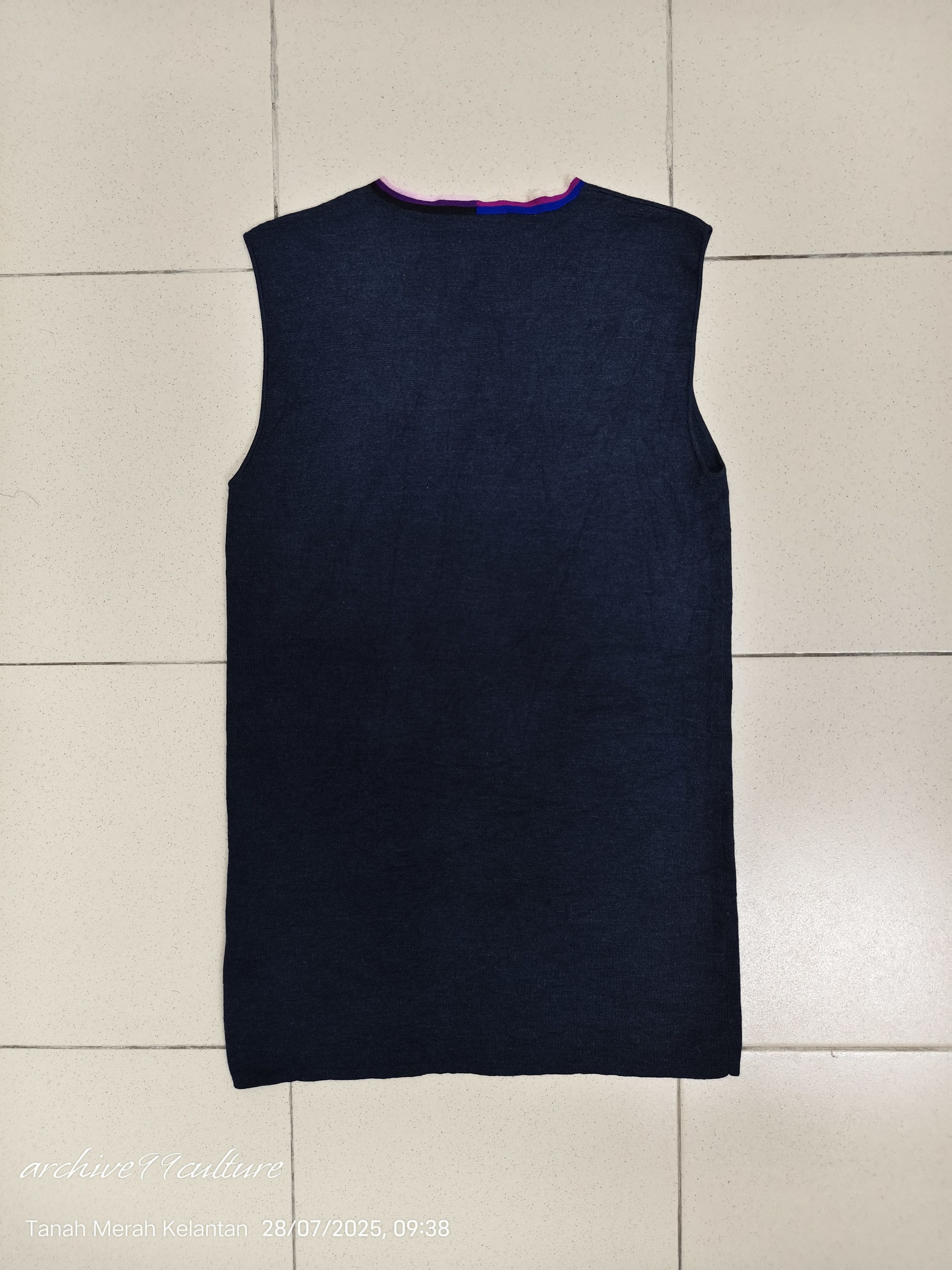 Akris Akris Wool V-neck sleeveless top Size M / US 6-8 / IT 42-44 - 11 Thumbnail