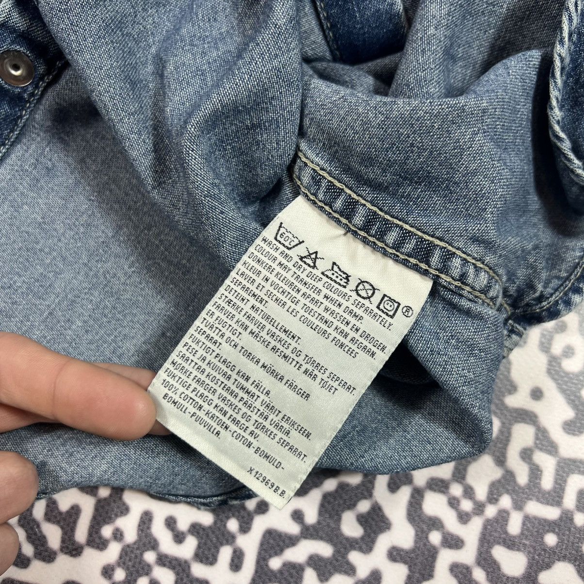 Levi's Vintage Clothing Vintage 00s Levis Red Tab Denim Shirts Retro Casual Style Size M / US 6-8 / IT 42-44 - 16 Thumbnail