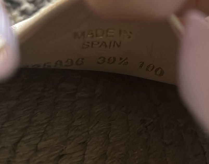 Gucci Gucci Espadrille with Ribbon Tie size 39.5 Size US 9.5 / IT 39.5 - 8 Thumbnail
