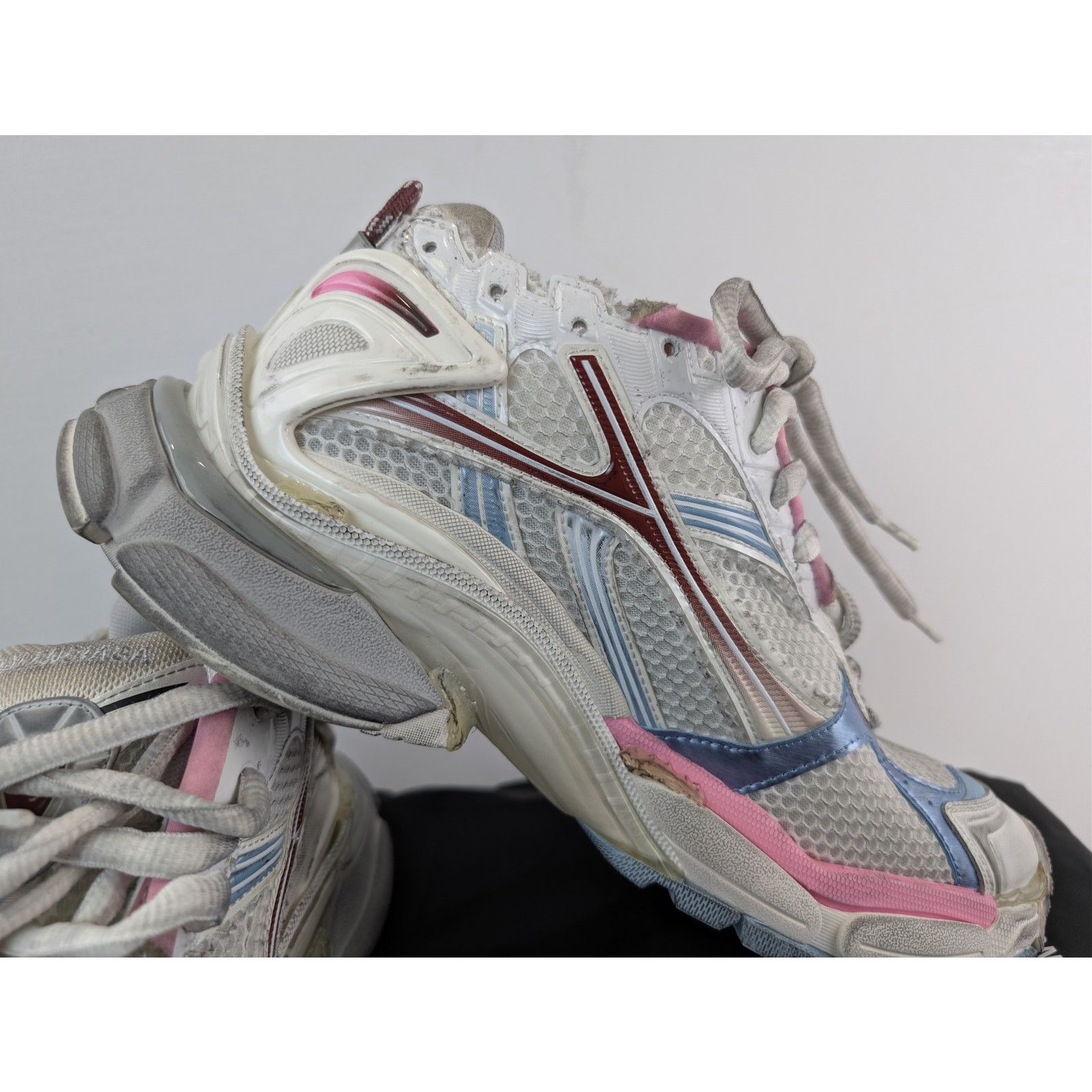 Balenciaga o1rshd1 Runner Gradient Sneaker in Multicolor Size US 11 / EU 44 - 20 Thumbnail