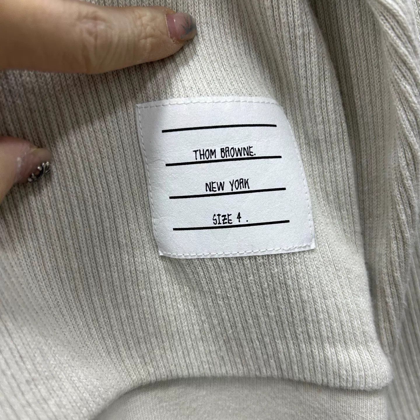 Thom Browne Thom Browne NWT Beige Vertical Striped Logo Sweater 4 Size S / US 4 / IT 40 - 3 Thumbnail