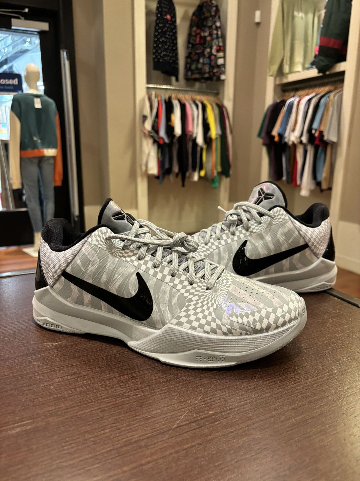 Nike Nike Kobe 5 Protro Zebra PE Size US 11.5 / EU 44-45 - 1 Thumbnail
