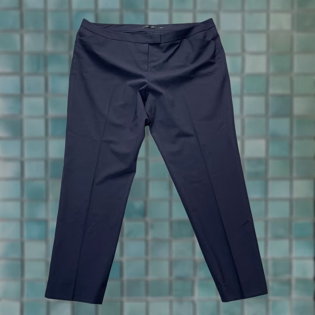 Vintage Lafayette 148 New York Pants Womens 18 Blue Virgin Wool Blend Tapered Leg Dress Pants Named City Preppy 27 in Inseam Womens Size 28" / US 6 / IT 42 - 1 Thumbnail