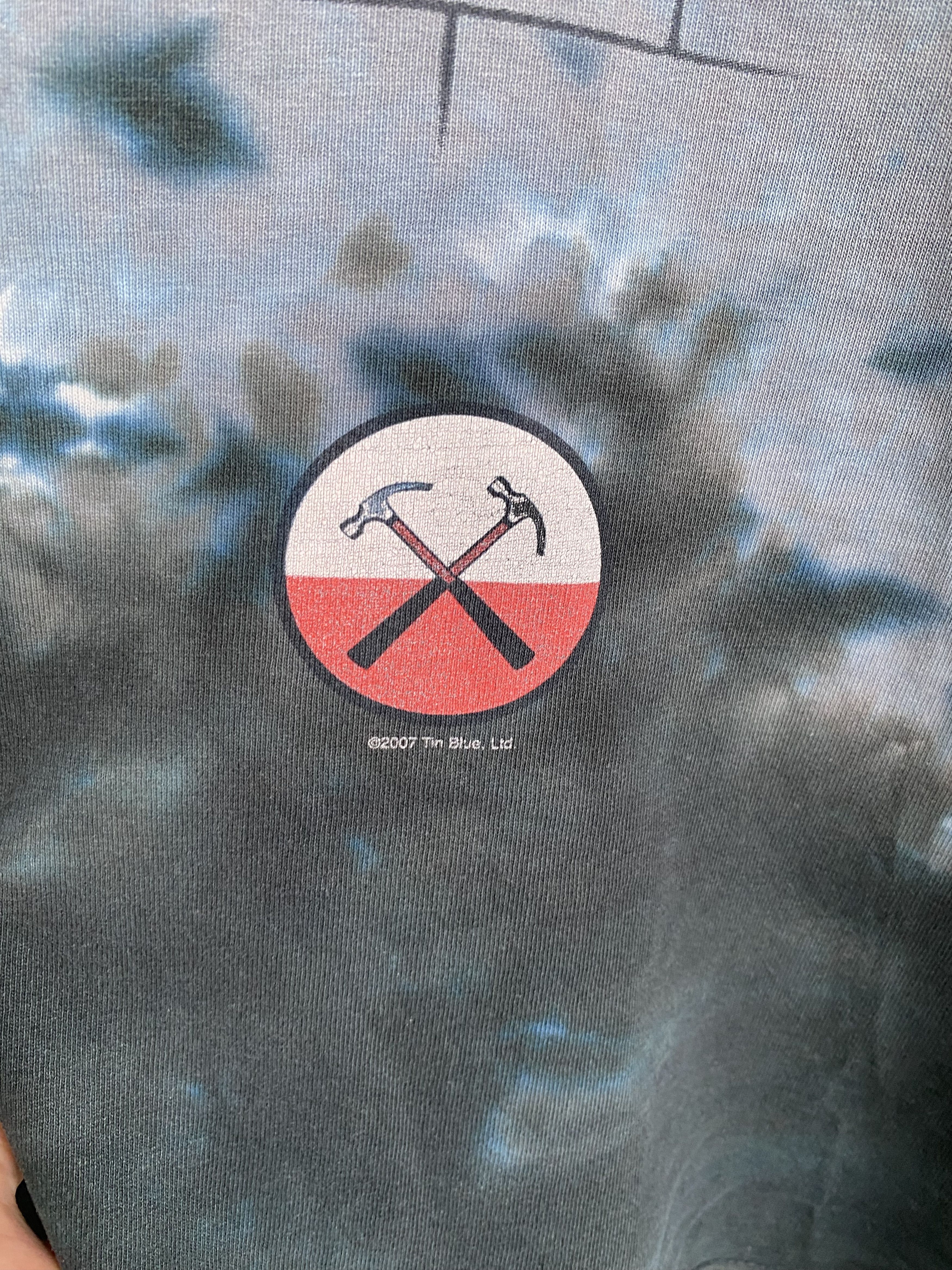 Pink Floyd Vintage 2007 Pink floyd the wall liquid blue t-shirt Size US XXL / EU 58 / 5 - 5 Thumbnail