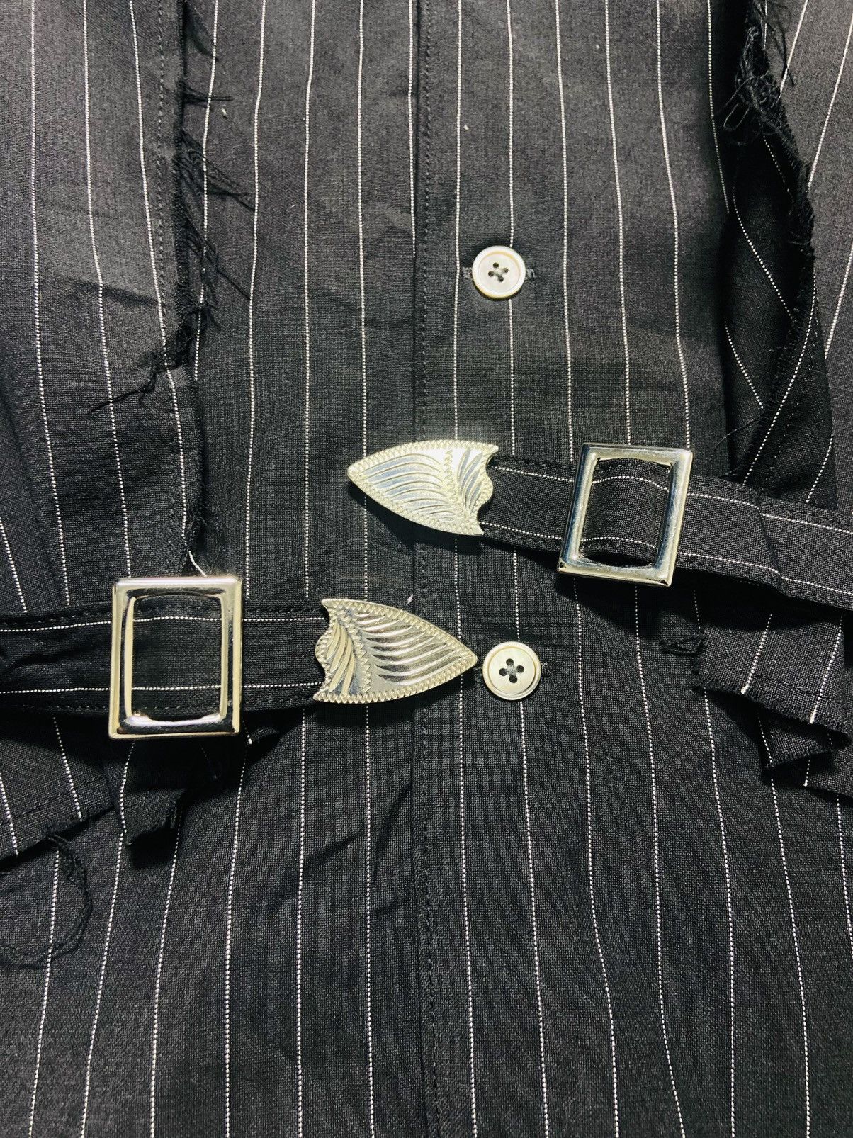 Japanese Brand United Tokyo Deconstructed Pinstripe Shirt - Side Buckle Size US XL / EU 56 / 4 - 8 Thumbnail