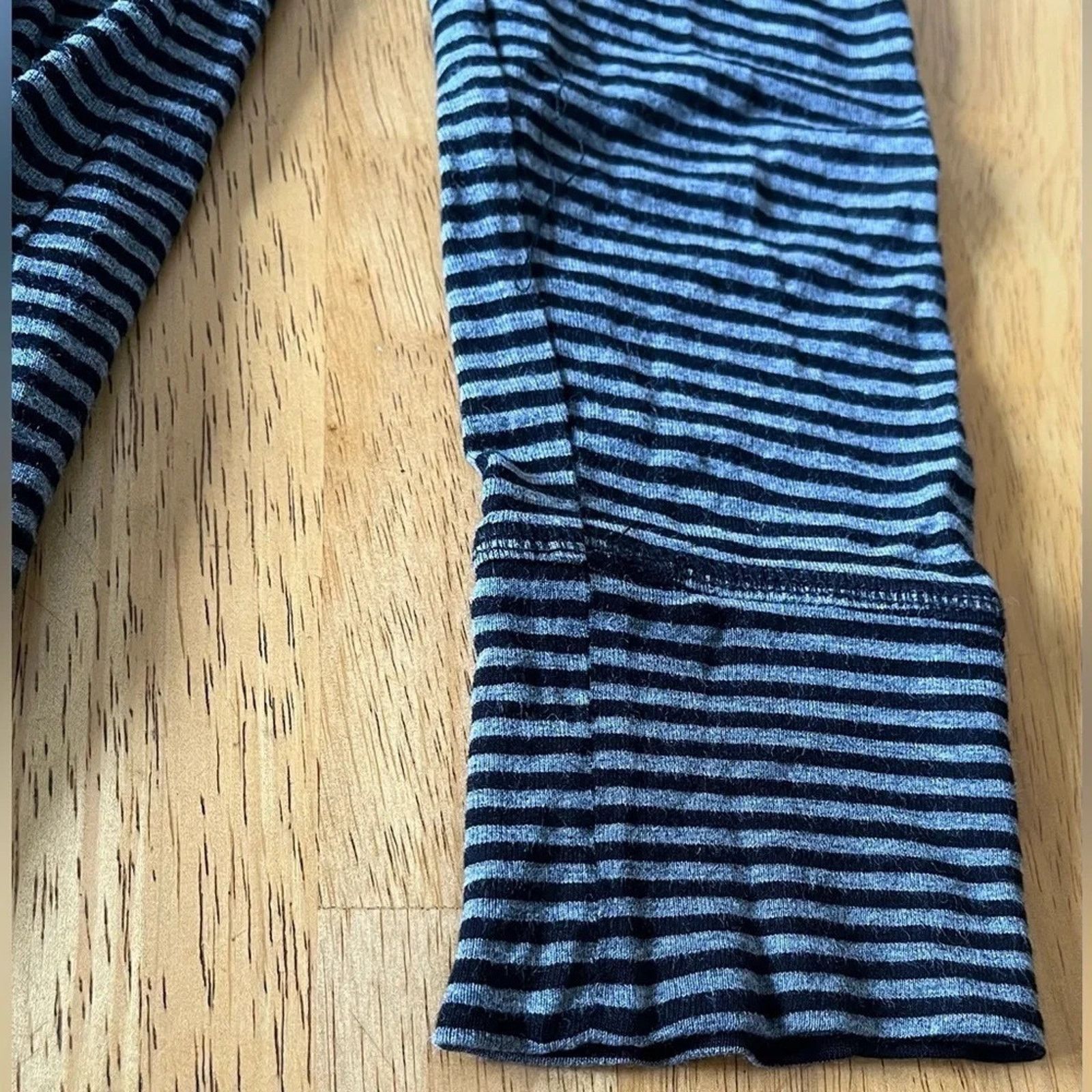 The Unbranded Brand Cabi Tech Running long sleeved pullover, size Medium. Size M / US 6-8 / IT 42-44 - 3 Thumbnail