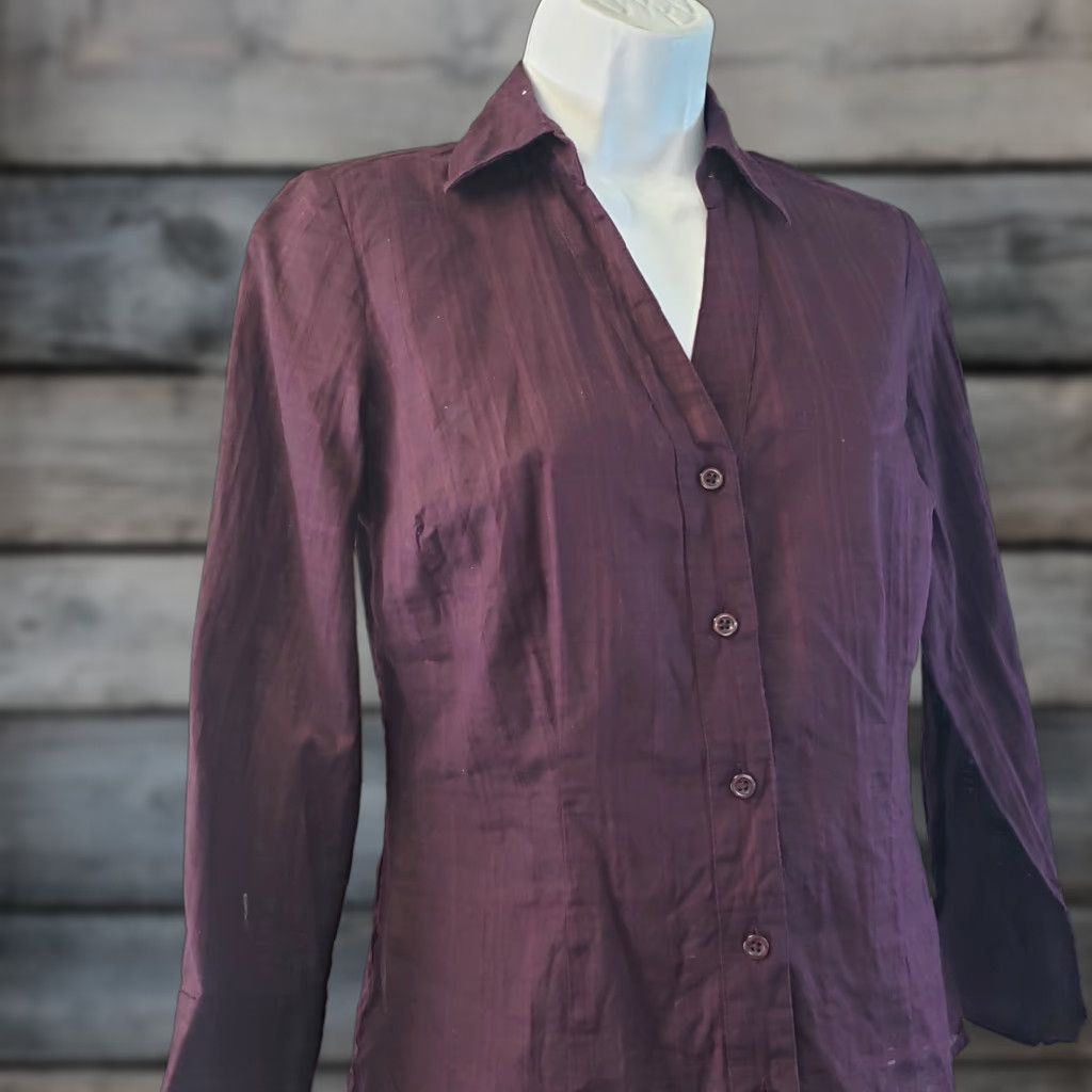 Ann Taylor Ann Taylor Womens Button Front Top Sz 2 Burgundy Semi Sheer 3/4 Sleeve Size XS / US 0-2 / IT 36-38 - 1 Thumbnail