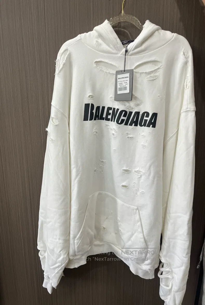 Balenciaga Balenciaga Distressed sweatshirt Size US S / EU 44-46 / 1 - 1 Thumbnail