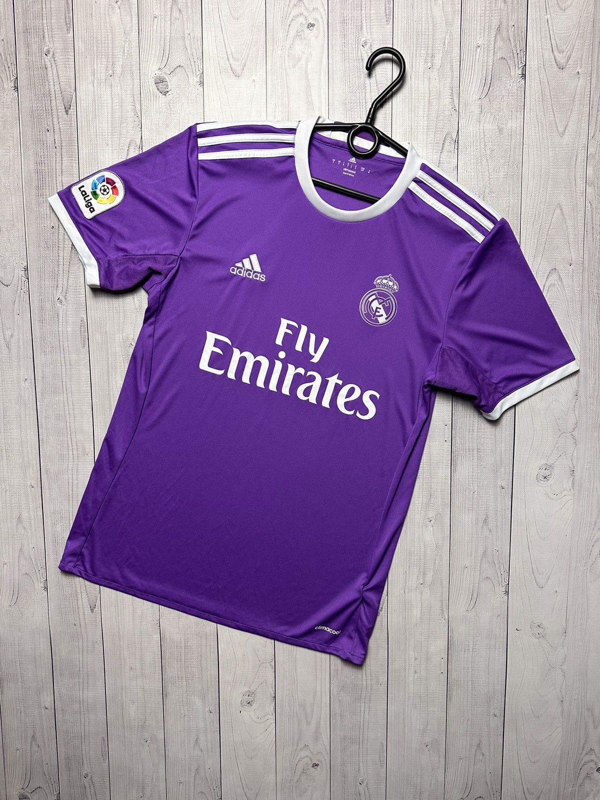 Adidas Vintage Adidas Real Madrid purple soccer jersey size S Size US S / EU 44-46 / 1 - 1 Thumbnail