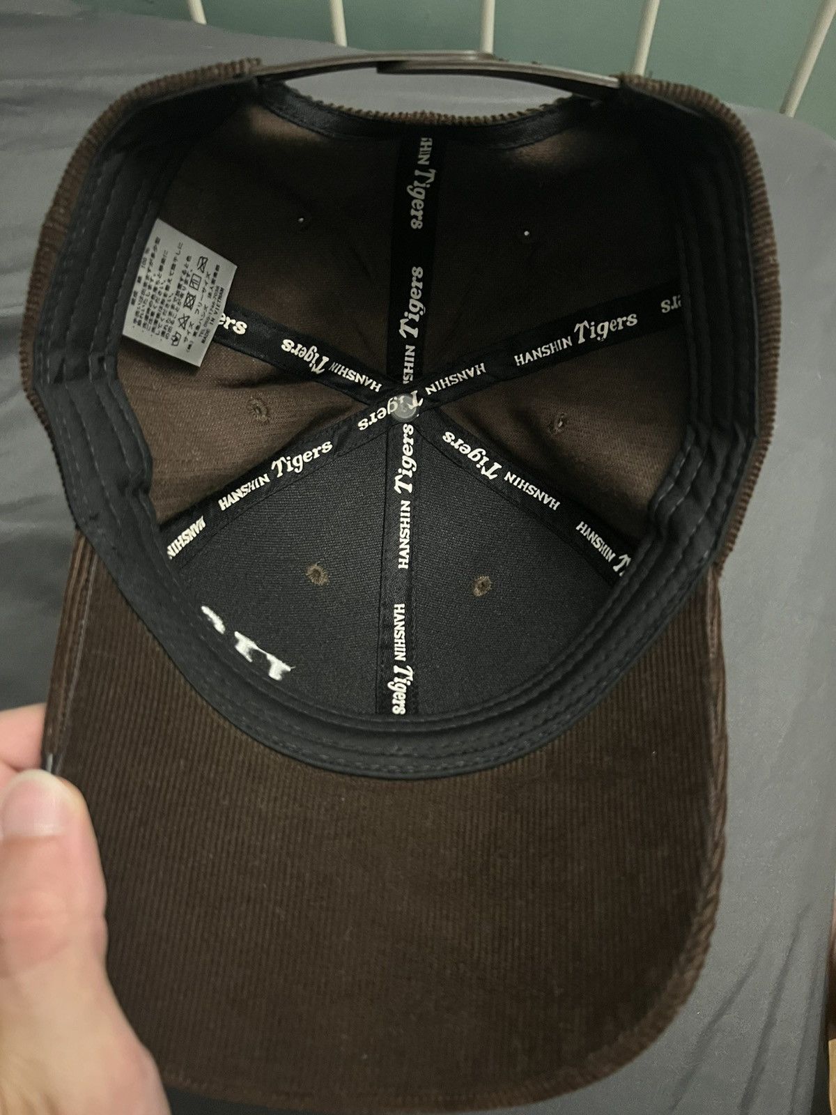 Other Hanshin Tigers Brown Corduroy Hat Size ONE SIZE - 3 Thumbnail