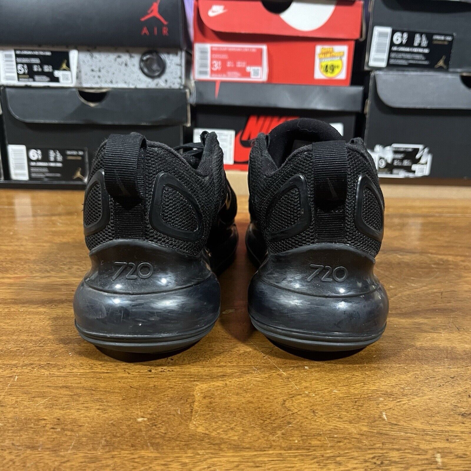 Nike SIZE 5.5 Womens- Air Max 720 Triple Black, aq3196-006 Size US 5.5 / IT 35.5 - 5 Thumbnail
